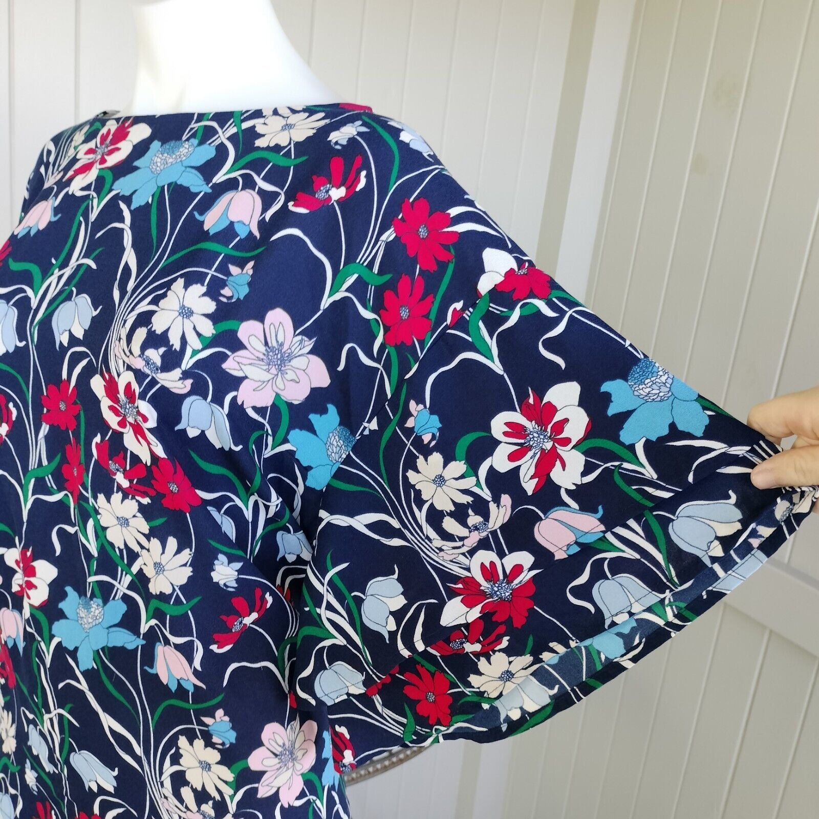 Designer Bobeau Blouse Top Floral Flutter Sleeve Tiered Corporate Size M / US 6-8 / IT 42-44 - 4 Thumbnail