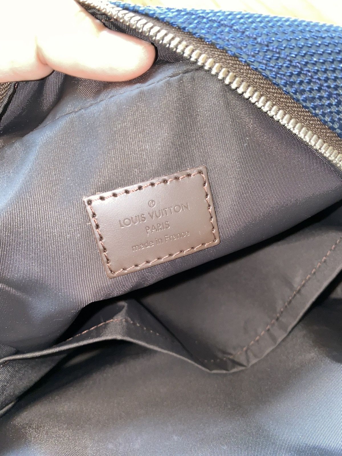 Louis Vuitton LV Damier Geant Ocean Navy Reporter / Camera Messenger Bag Size ONE SIZE - 9 Thumbnail