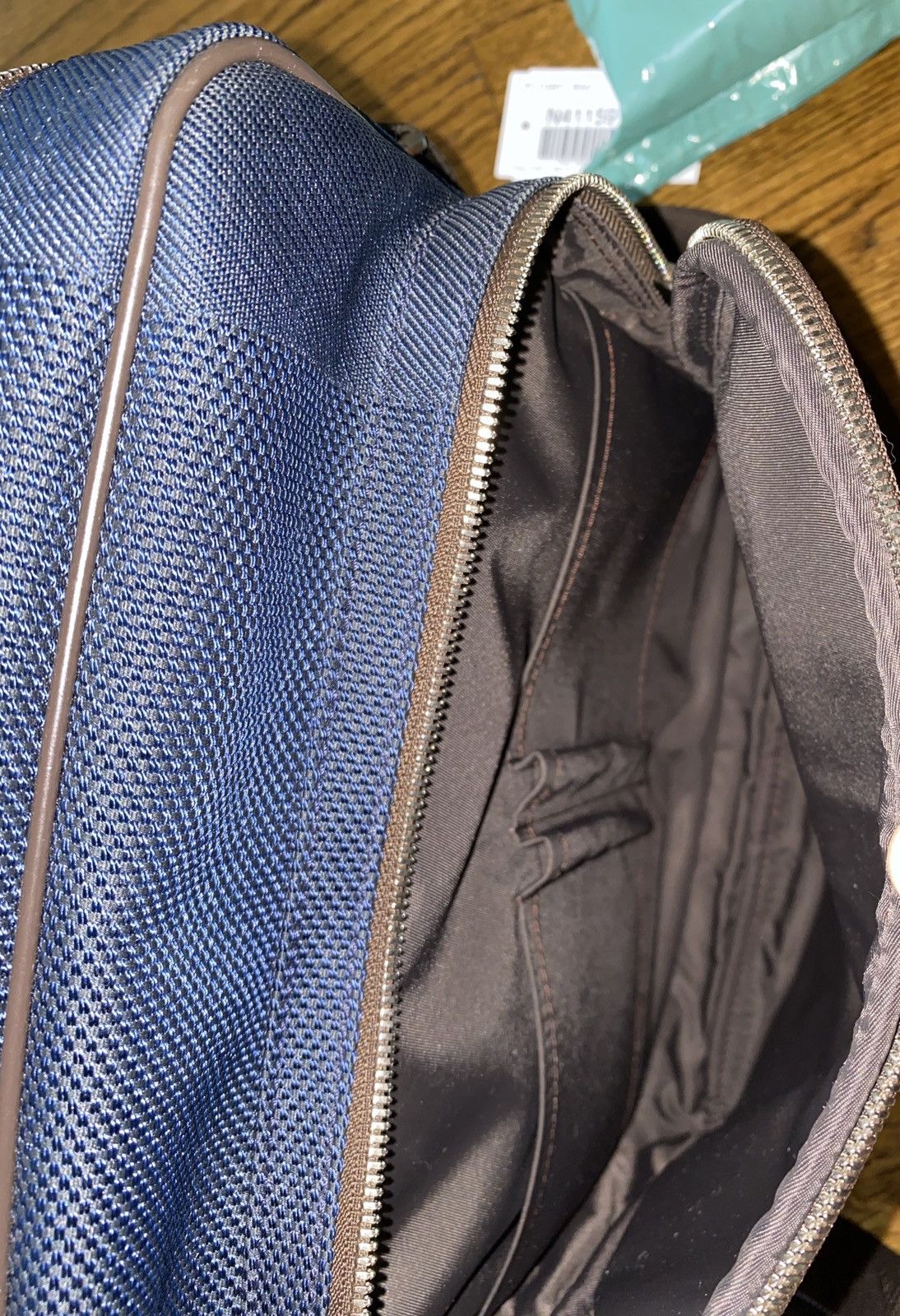Louis Vuitton LV Damier Geant Ocean Navy Reporter / Camera Messenger Bag Size ONE SIZE - 8 Thumbnail