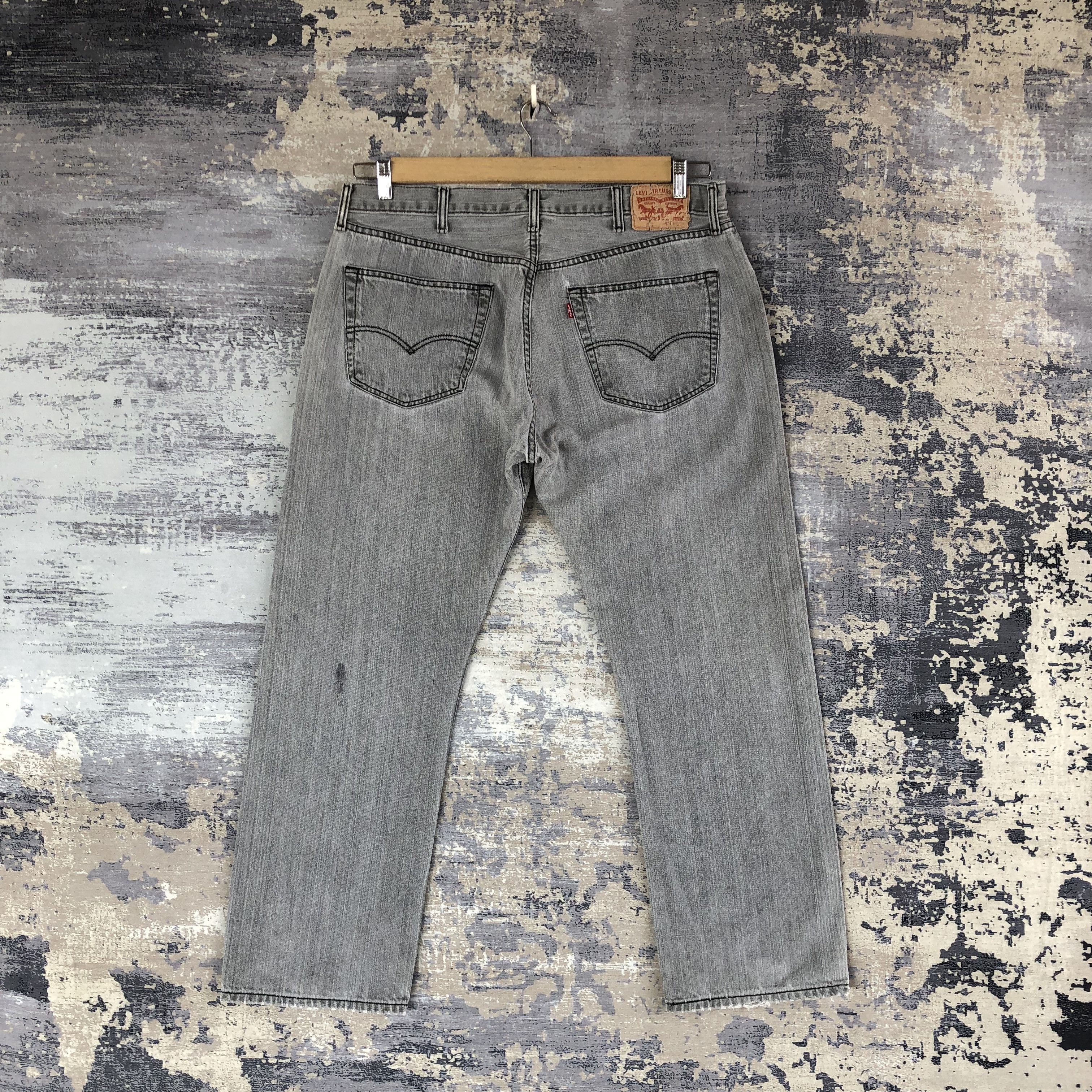 Jean Vintage Levis 501 Jeans Faded Black Levi's Ash Grey Denim Size US 38 / EU 54 - 2 Thumbnail