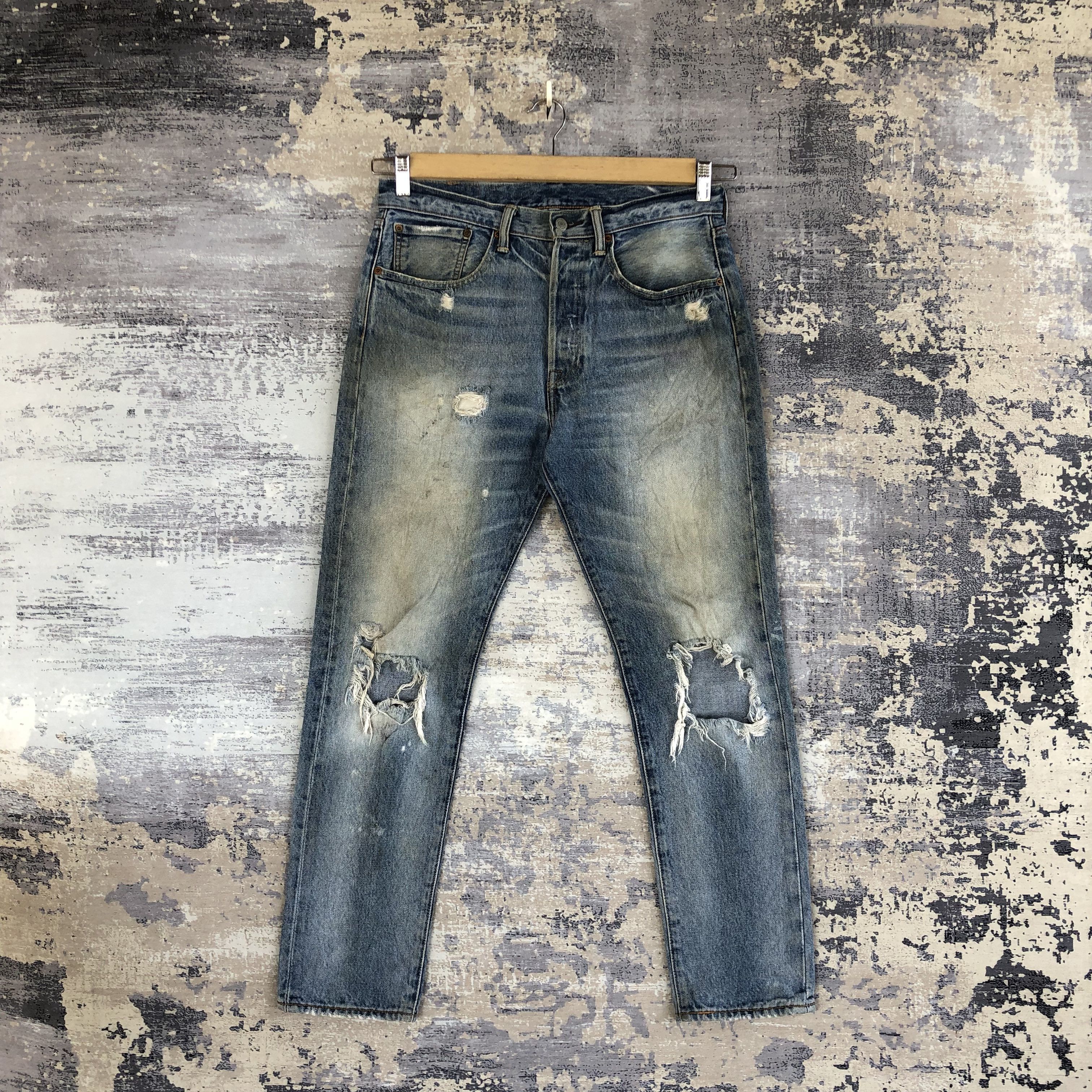 Levi's Vintage Levis 501 Jeans Distressed Levi's Stonewash Denim Size US 32 / EU 48 - 1 Thumbnail
