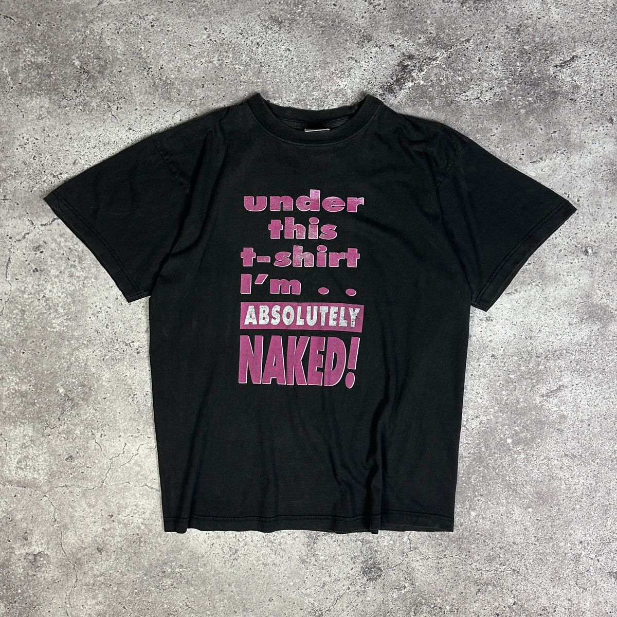 Vintage Vintage 90s Washed Under this Tshirt I’m naked Humor Y2K tee Size US L / EU 52-54 / 3 - 1 Thumbnail