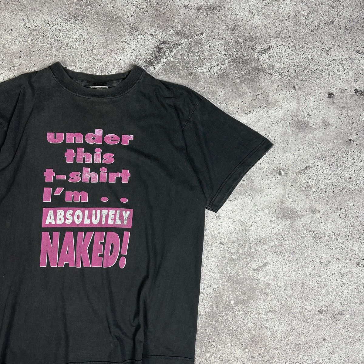 Vintage Vintage 90s Washed Under this Tshirt I’m naked Humor Y2K tee Size US L / EU 52-54 / 3 - 2 Thumbnail