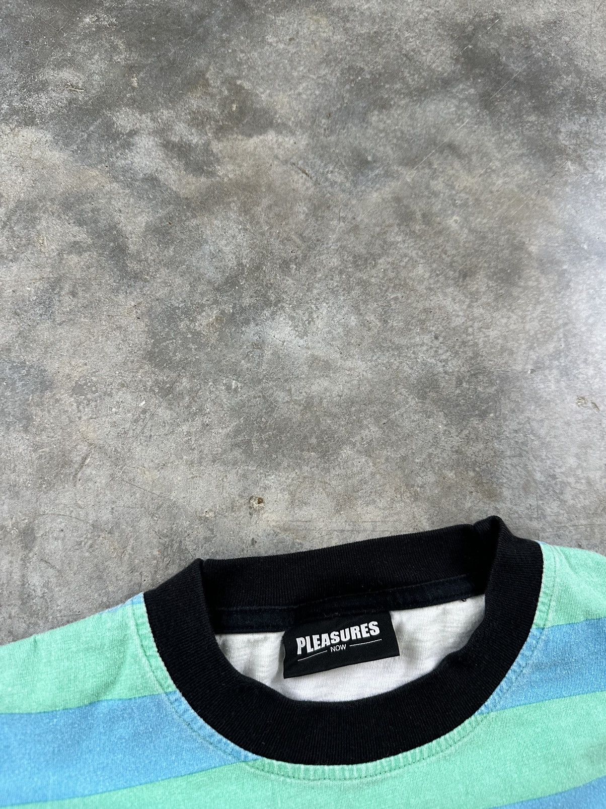 Pleasures Pleasures Striped Embroidered Oval Logo Ringer Tee Sz. Large Size US L / EU 52-54 / 3 - 3 Thumbnail