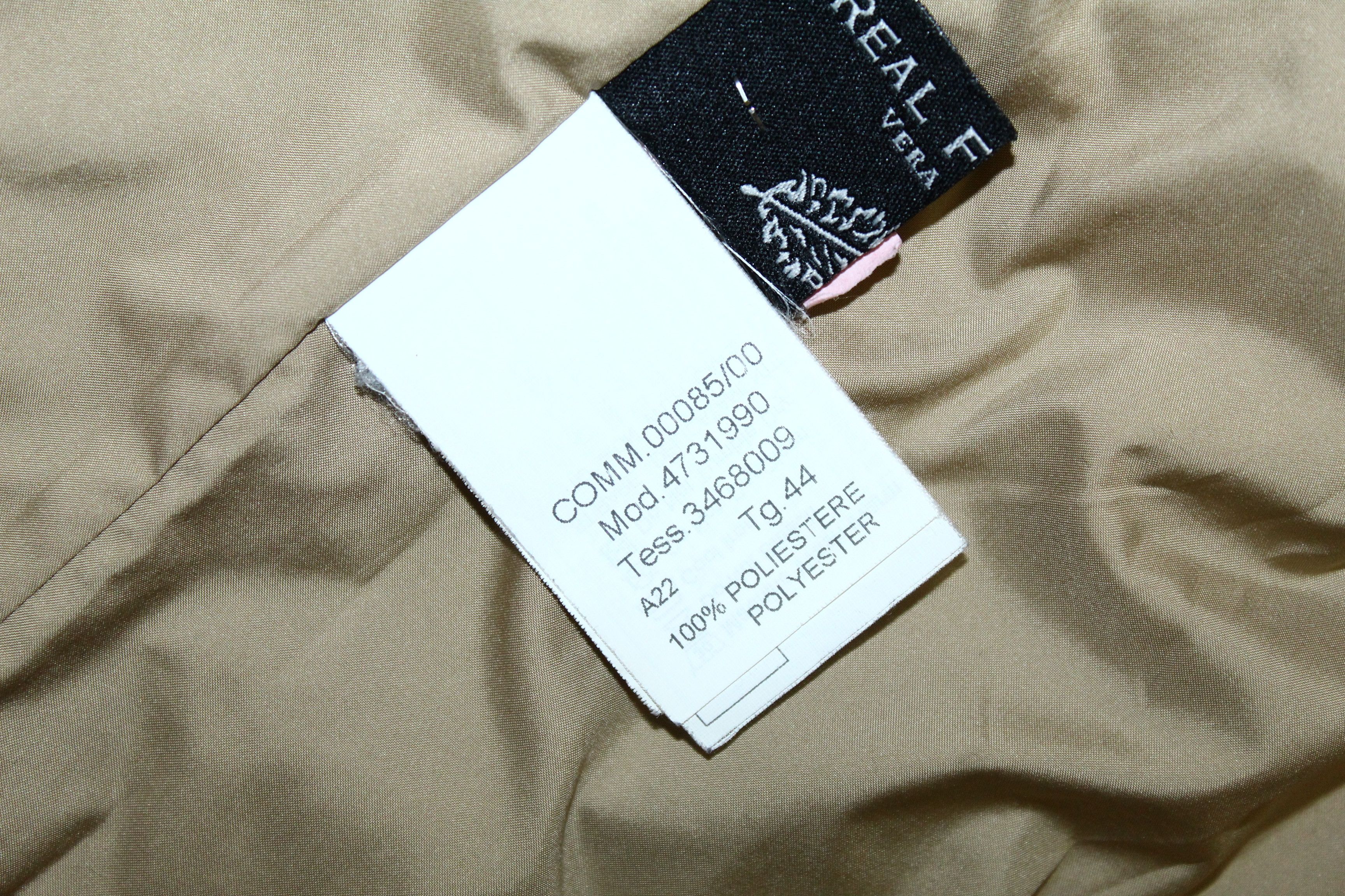 Salvatore Ferragamo 19.70 Genuine wear Real Feather quilted padded jacket Size M / US 6-8 / IT 42-44 - 11 Thumbnail