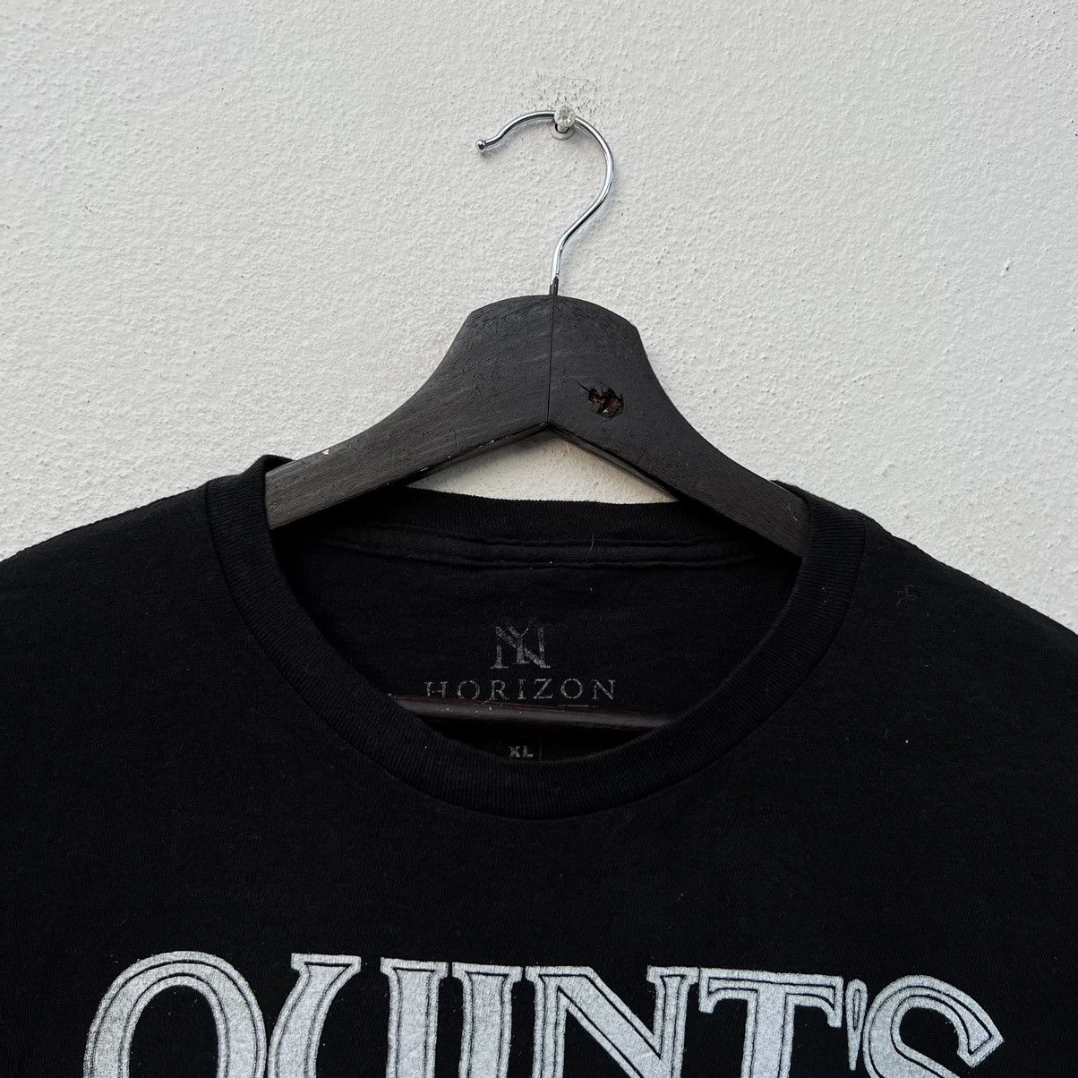 Japanese Brand VINTAGE QUINTS JAWS MOVIE TEE SHORT SLEEVE BIG LOGO Size US XL / EU 56 / 4 - 5 Thumbnail