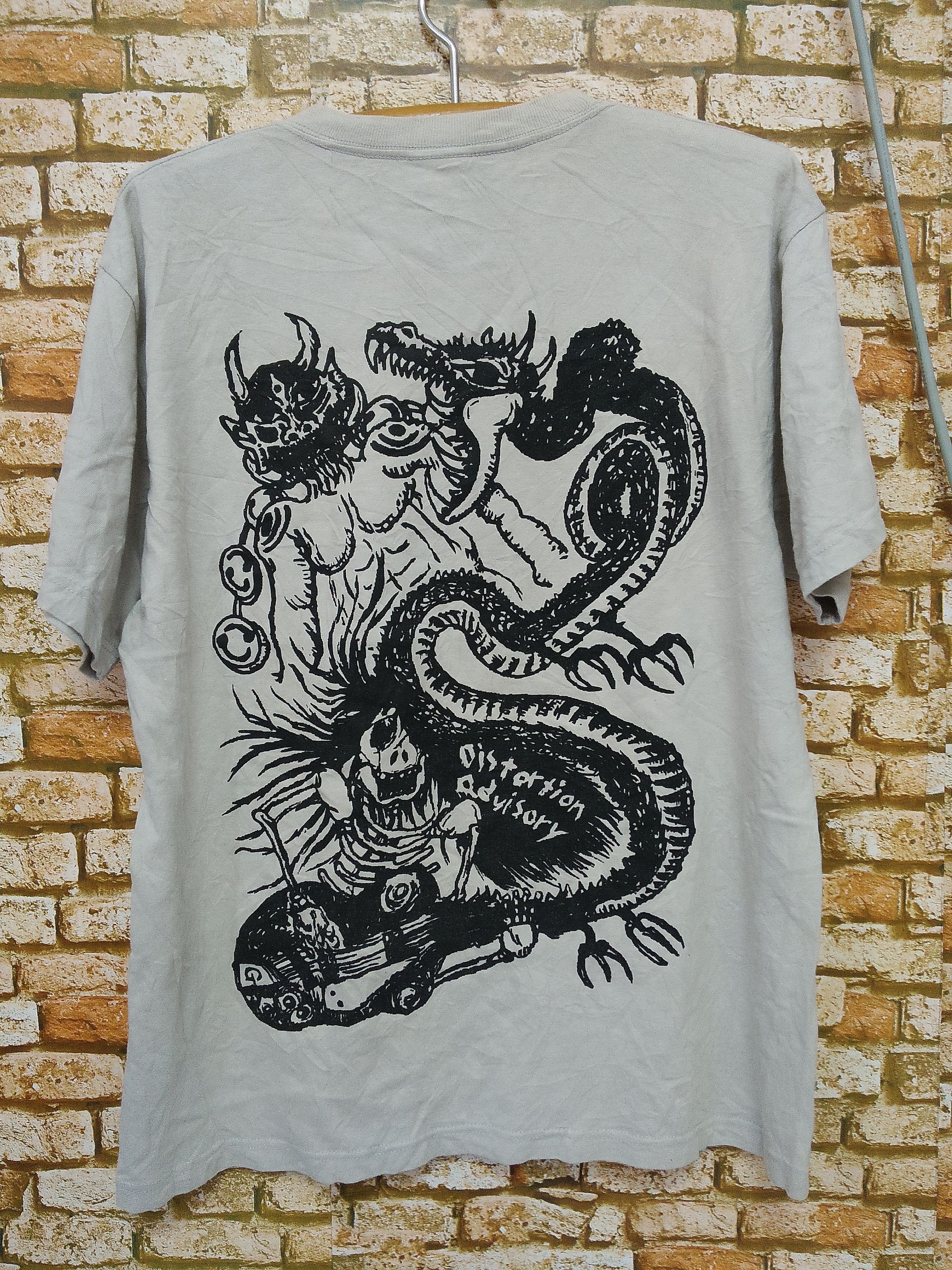 Band Tees DISTORTION ADVISORY THE BACK HORN SHIRT (A970) Size US L / EU 52-54 / 3 - 1 Thumbnail