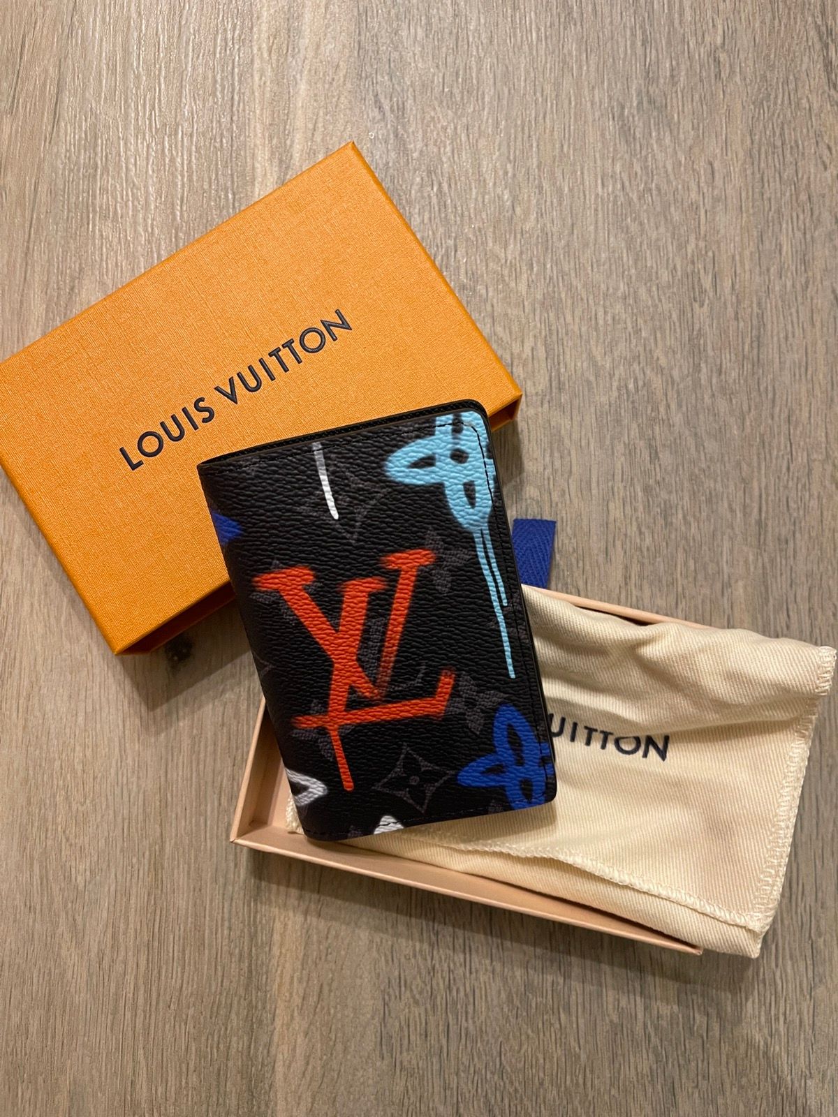 Pre-owned Louis Vuitton Pocket Organizer Lv Graffiti Multicolor