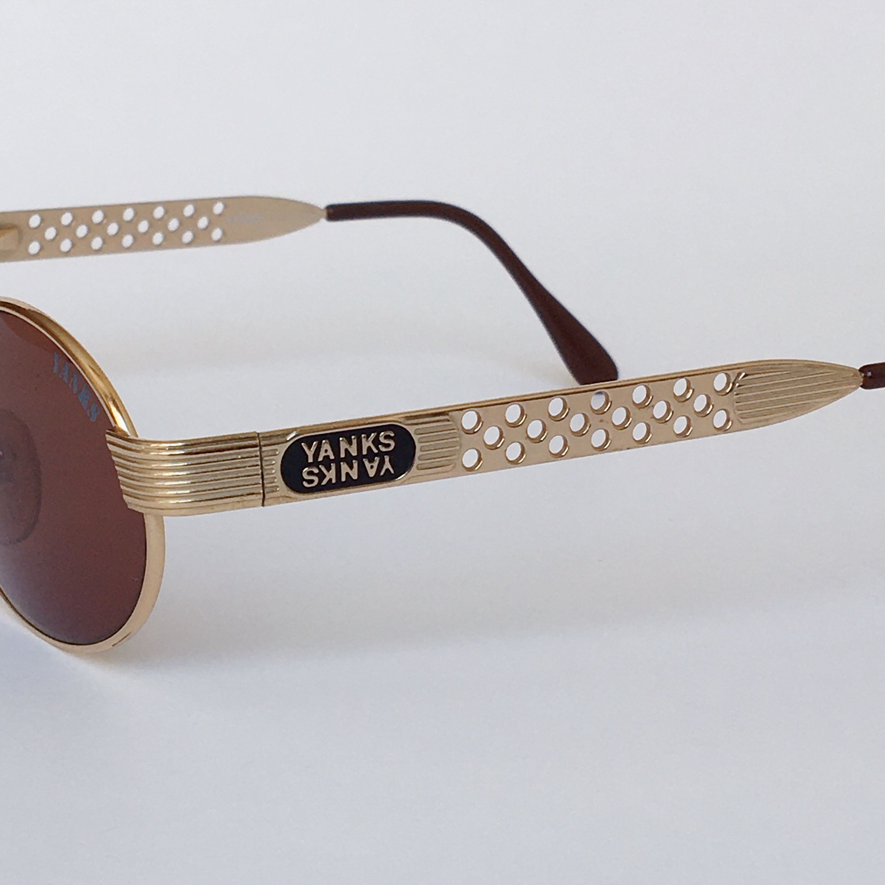 Vintage YANKS Vintage Oval Sunglasses Gold Frame 90s NOS Size ONE SIZE - 6 Thumbnail