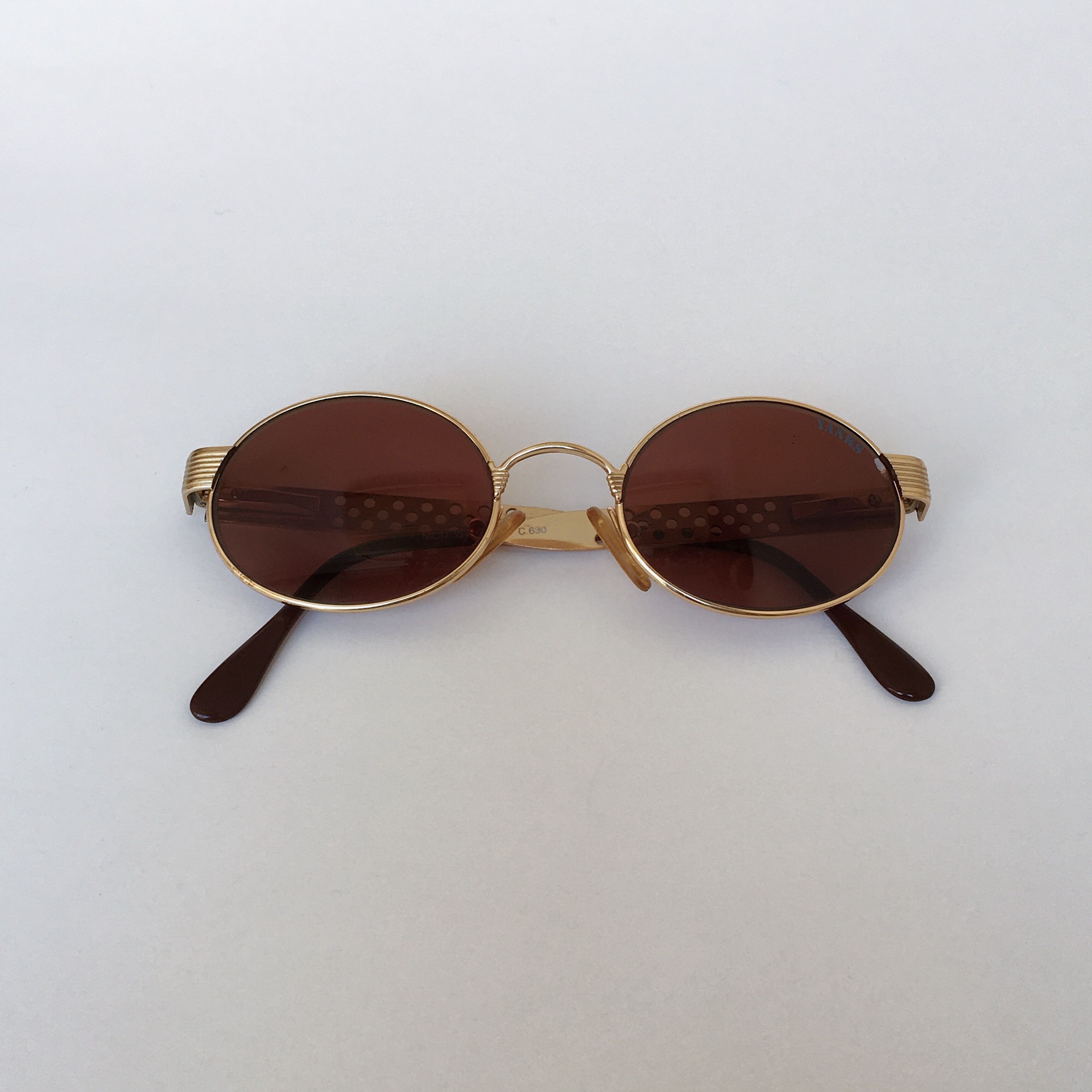 Vintage YANKS Vintage Oval Sunglasses Gold Frame 90s NOS Size ONE SIZE - 3 Thumbnail