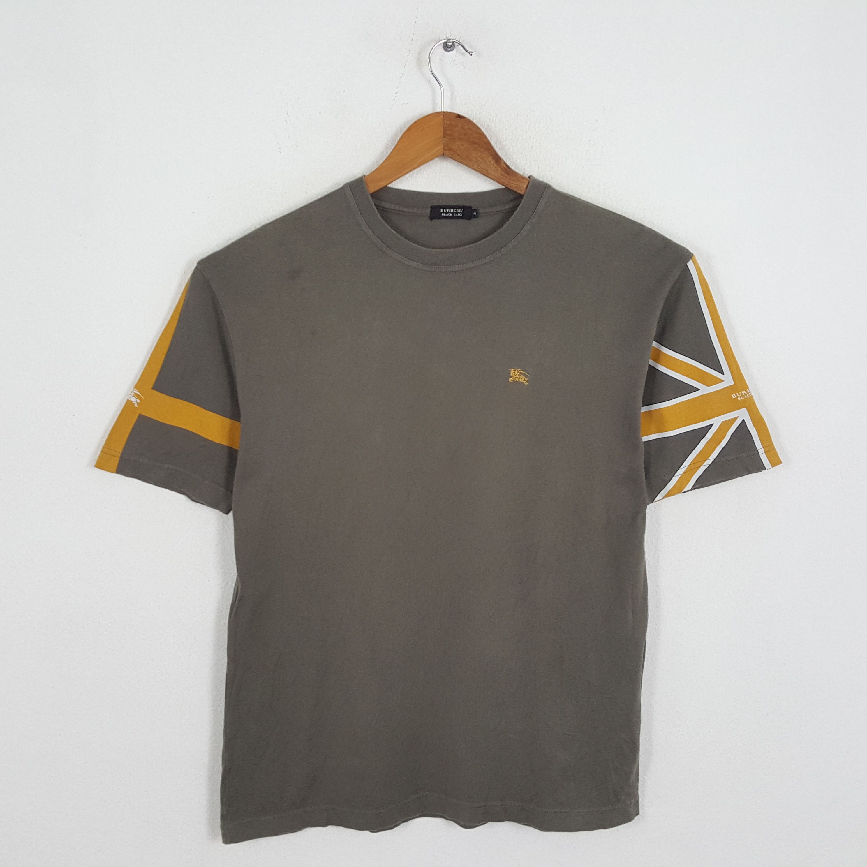 Vintage BURBERRY BLACK LABEL British Flag Design T-Shirts