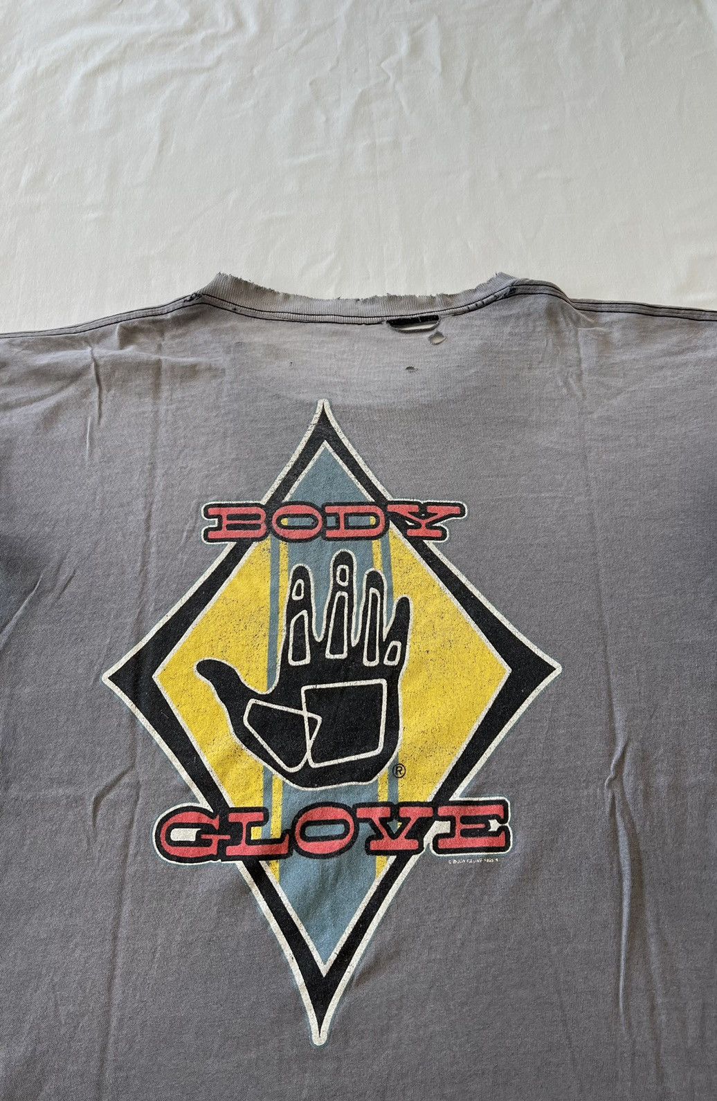Body Glove × Vintage Vintage 1995 Body Glove Thrashed Faded Black Tee (Surf Style Size US XL / EU 56 / 4 - 17 Thumbnail