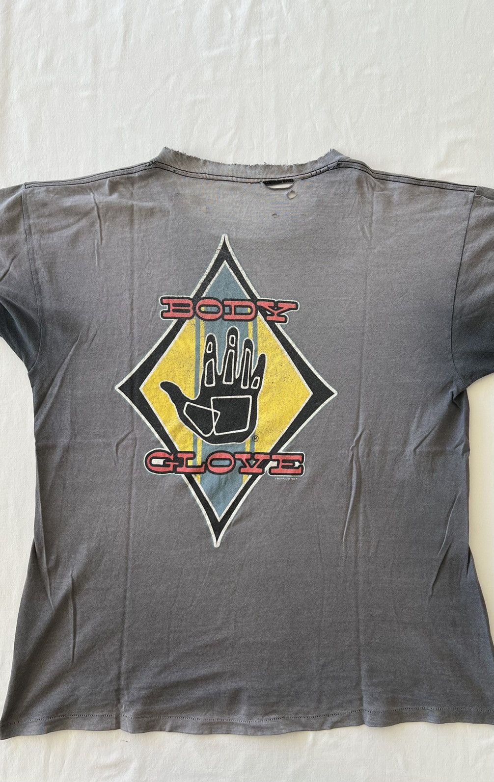 Body Glove × Vintage Vintage 1995 Body Glove Thrashed Faded Black Tee (Surf Style Size US XL / EU 56 / 4 - 18 Thumbnail