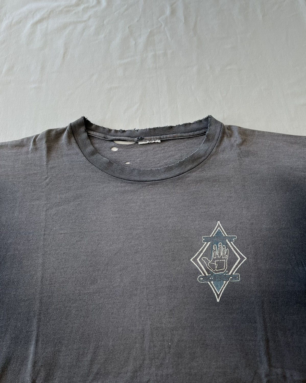 Body Glove × Vintage Vintage 1995 Body Glove Thrashed Faded Black Tee (Surf Style Size US XL / EU 56 / 4 - 5 Thumbnail