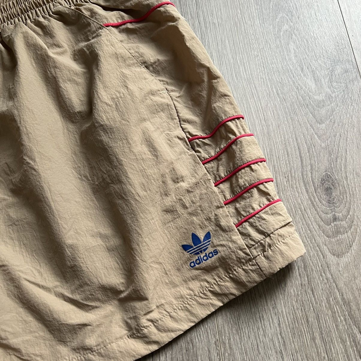 Adidas Adidas Shorts Size US 30 / EU 46 - 2 Thumbnail