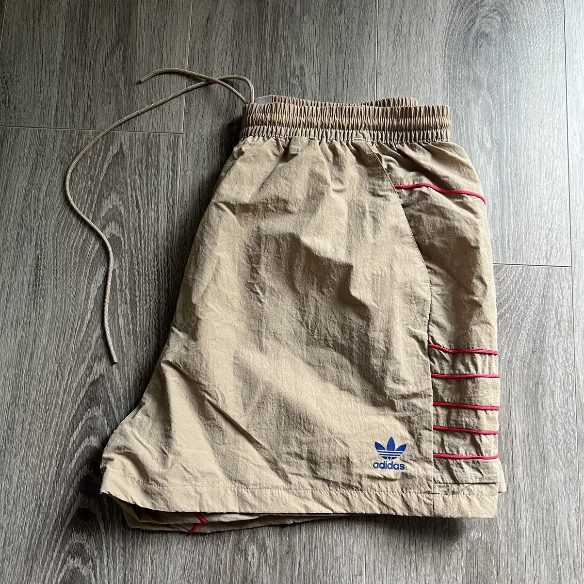 Adidas Adidas Shorts Size US 30 / EU 46 - 1 Thumbnail