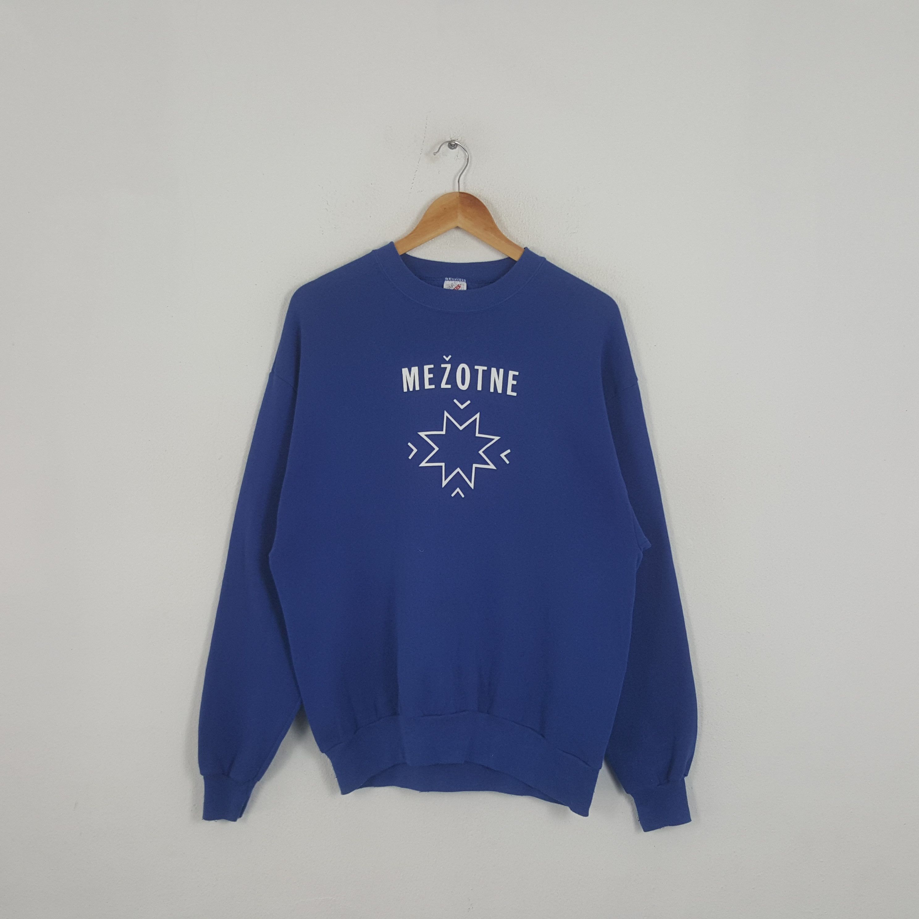 Vintage MEZOTNE Europe Culture Style Sweatshirt