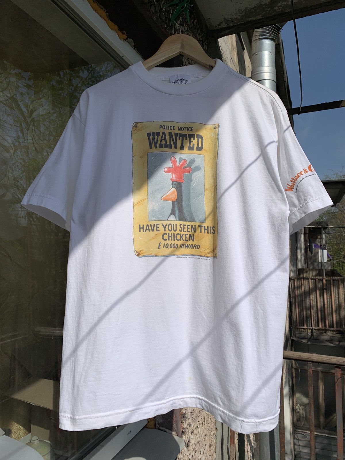 Cartoon Network 1989 Vintage Wallace & Gromit Wanted Chicken T-Shirt Size US L / EU 52-54 / 3 - 1 Thumbnail