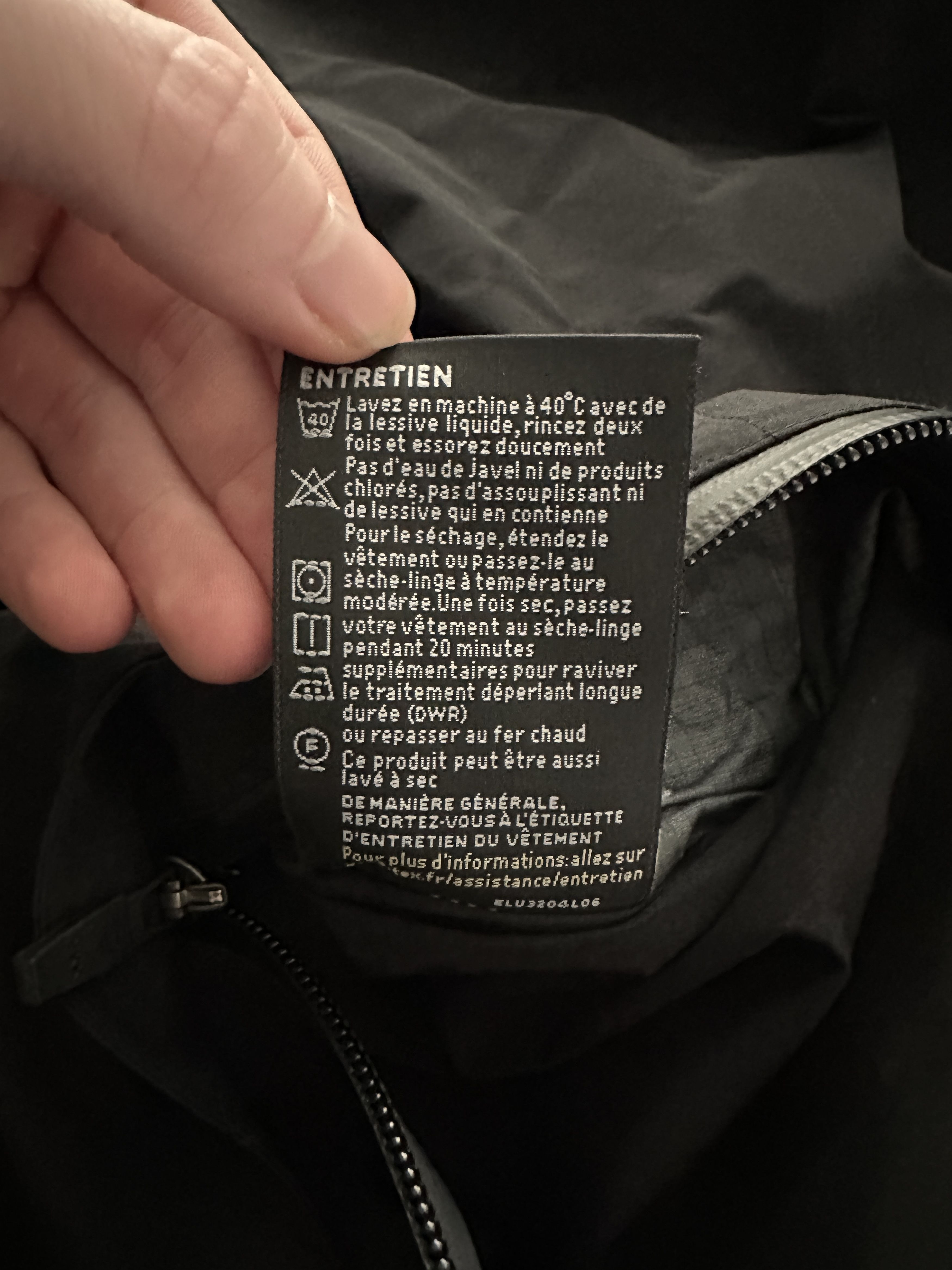 Acronym Acronym J16-GT-01 SZ L Size US L / EU 52-54 / 3 - 11 Thumbnail