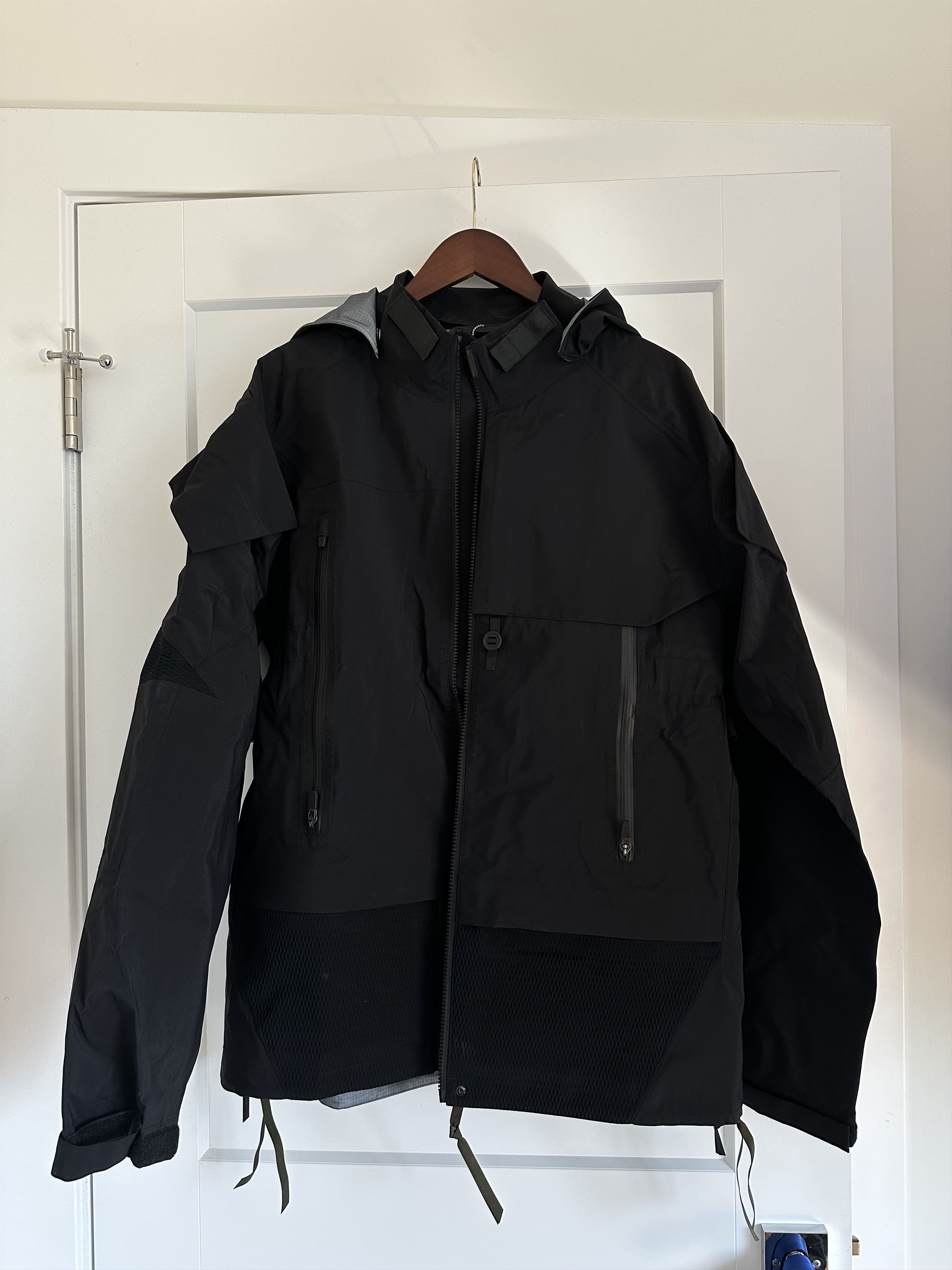 Acronym Acronym J16-GT-01 SZ L Size US L / EU 52-54 / 3 - 2 Thumbnail