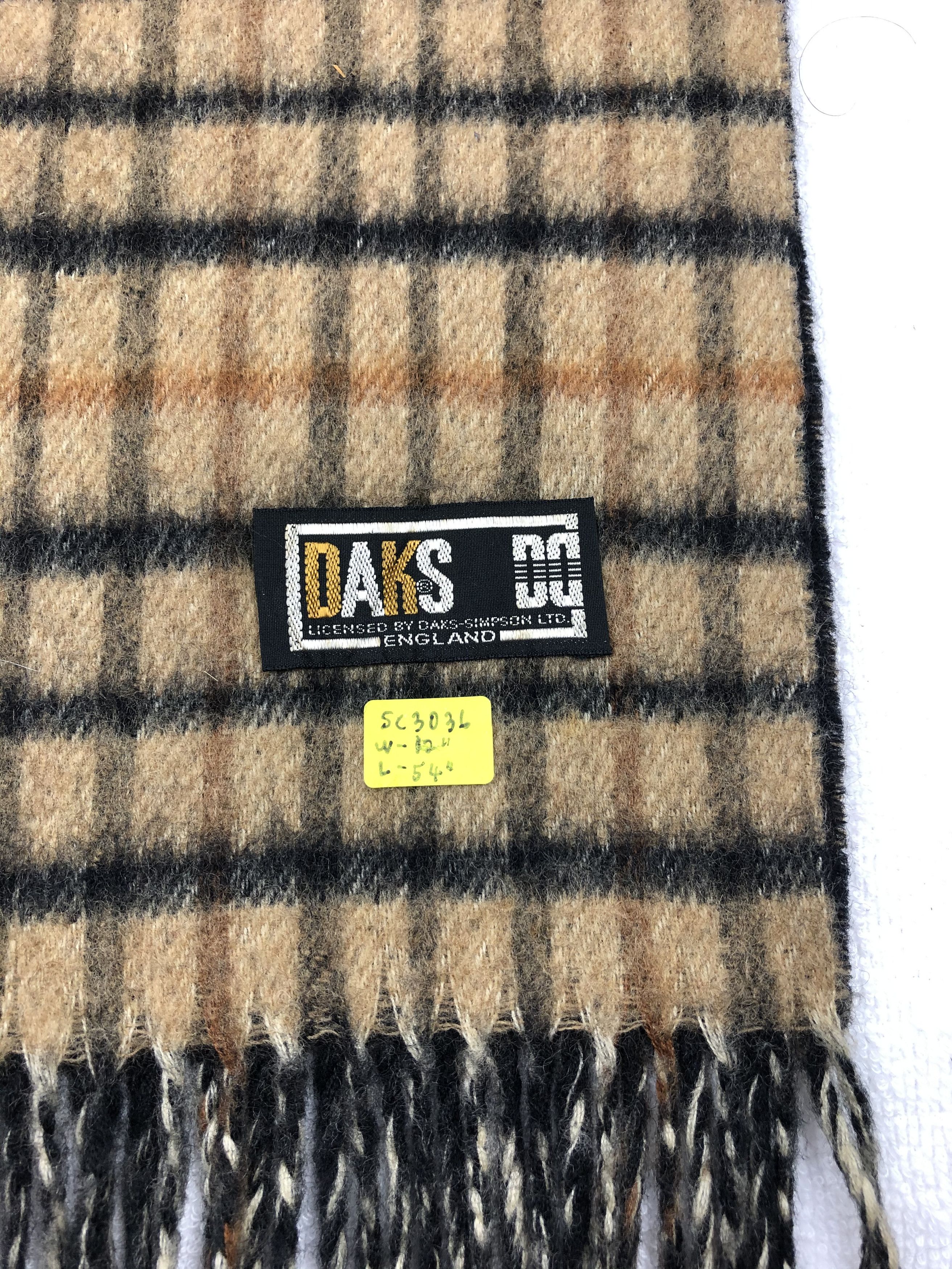 DAKS Daks London Wool Scarf / Muffler / Neckwear Size ONE SIZE - 3 Thumbnail