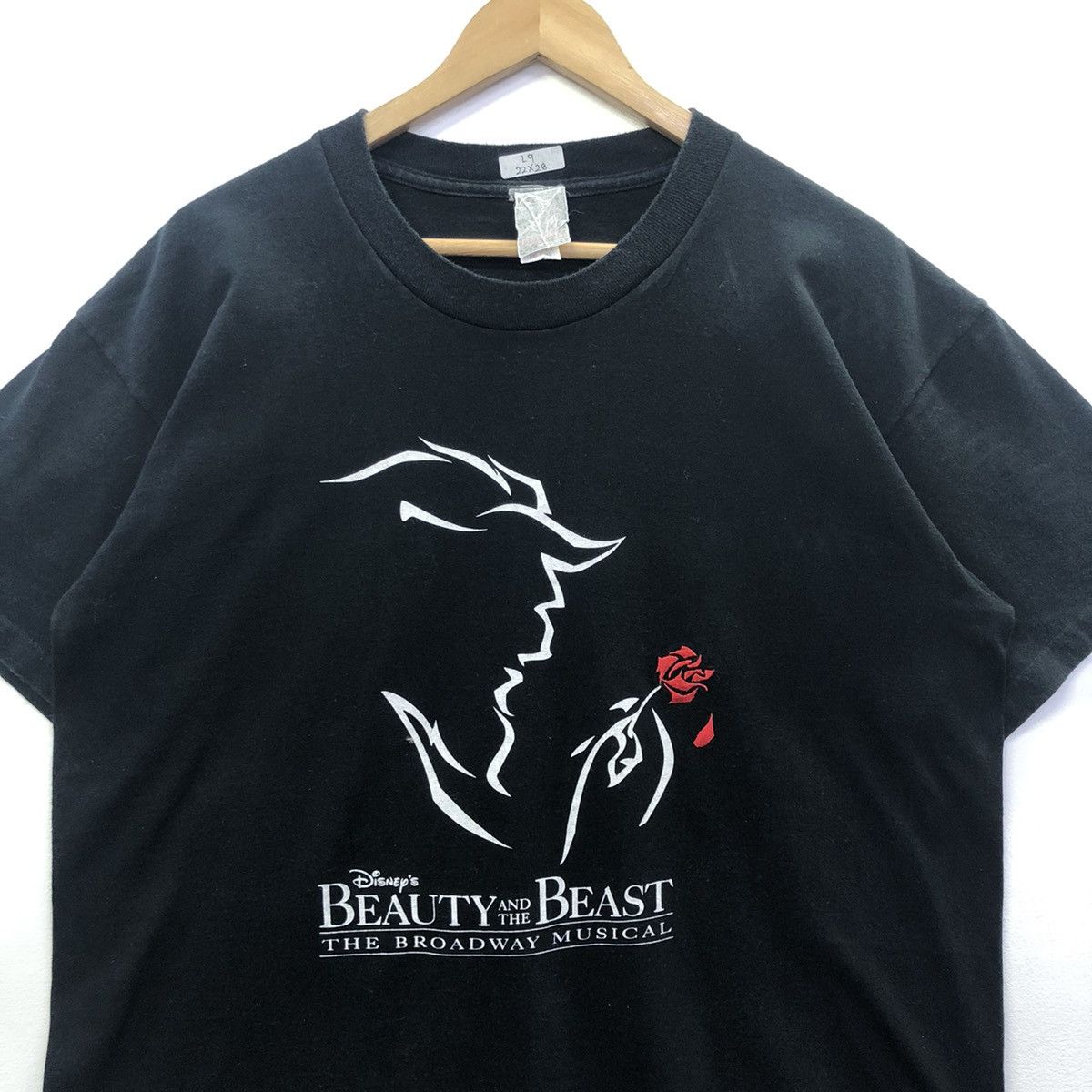 Disney ‘Rare!! Beauty and The Beast Musical T-shirt Size US L / EU 52-54 / 3 - 3 Thumbnail