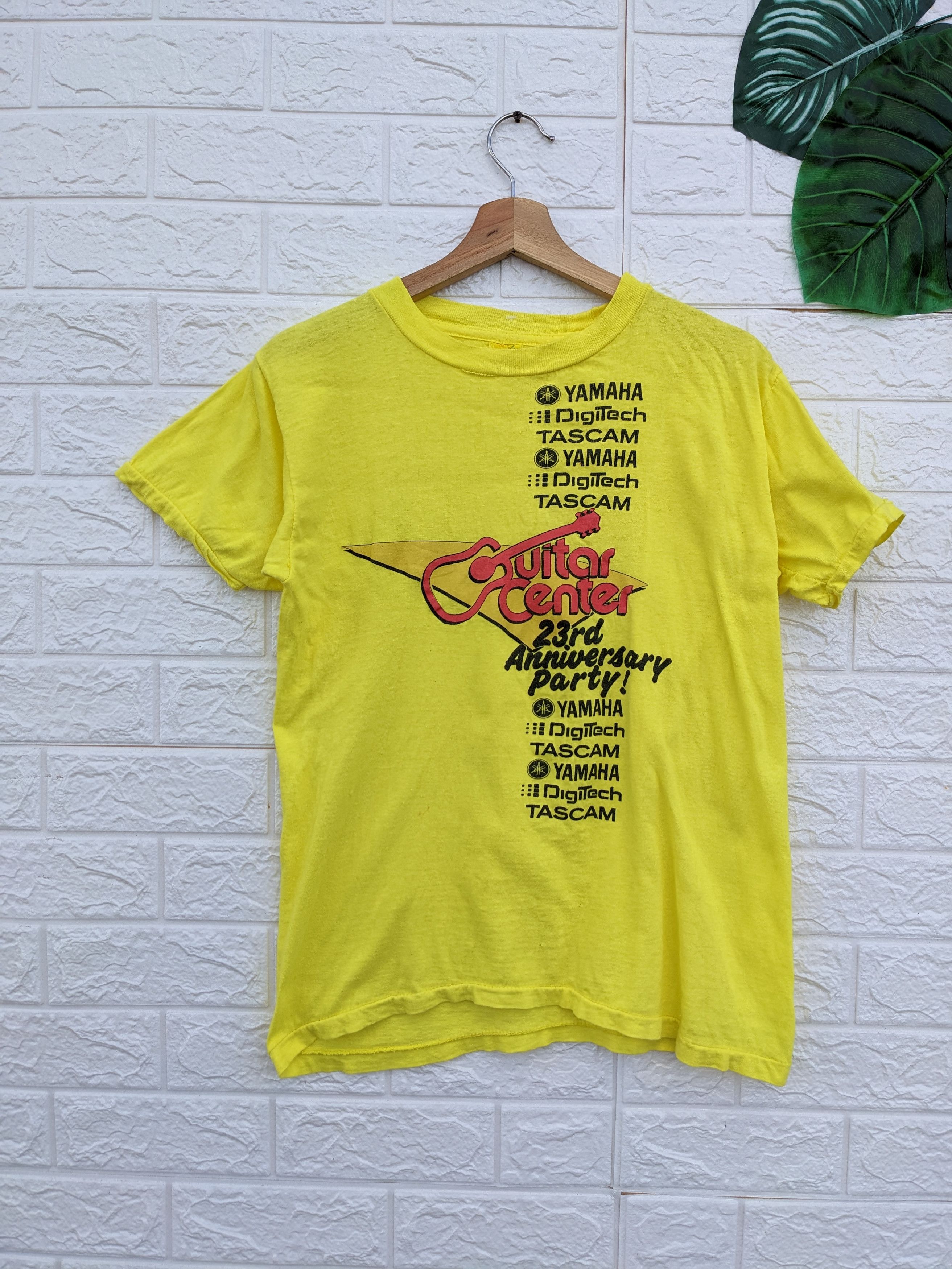 image of Vintage Yamaha Racing T-Shirt ( Single Stitch ) in Yellow, Men's (Size Small)