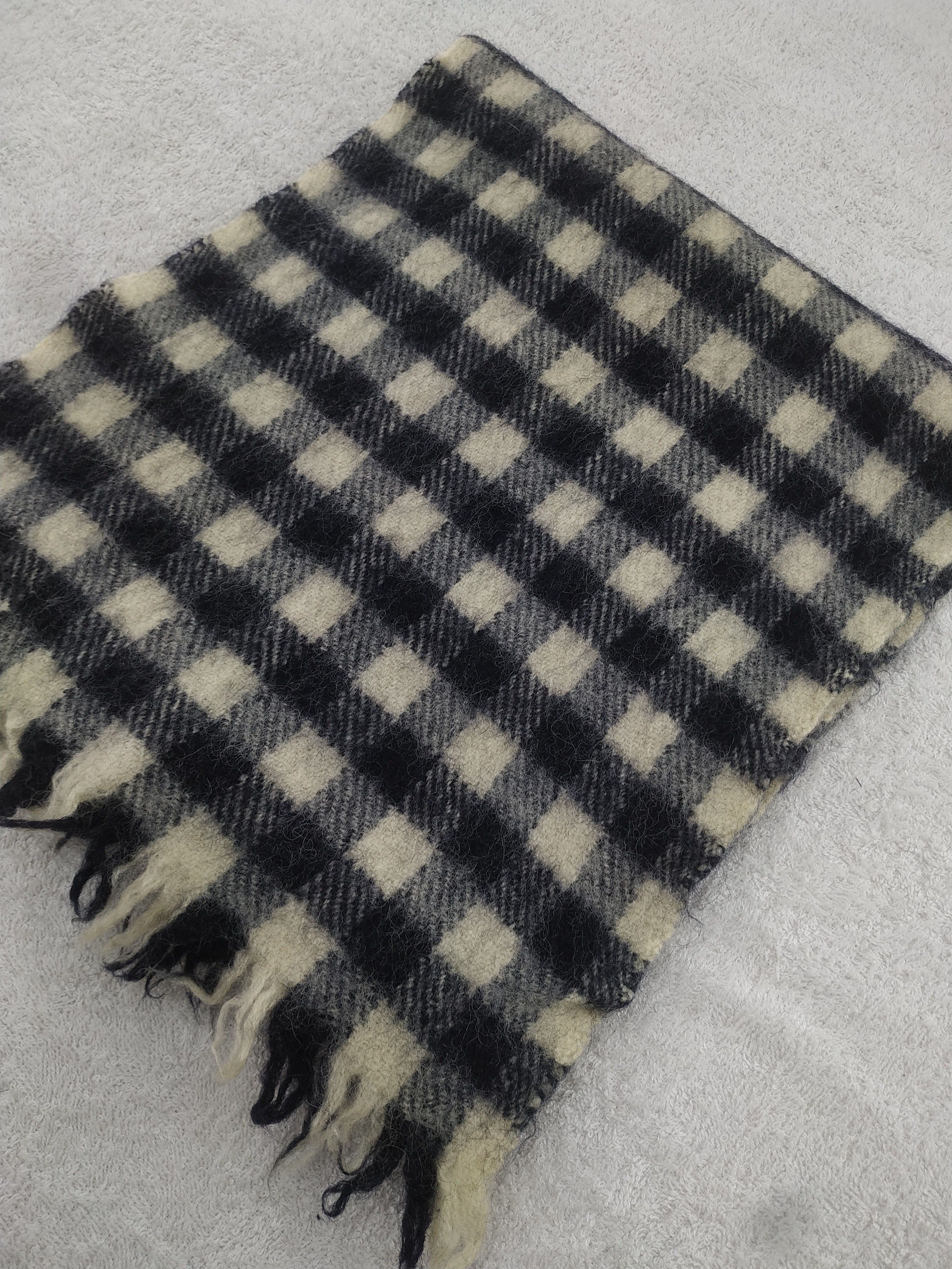 PPFM PPFM Scarf / Muffler / Neckwear Size ONE SIZE - 2 Thumbnail