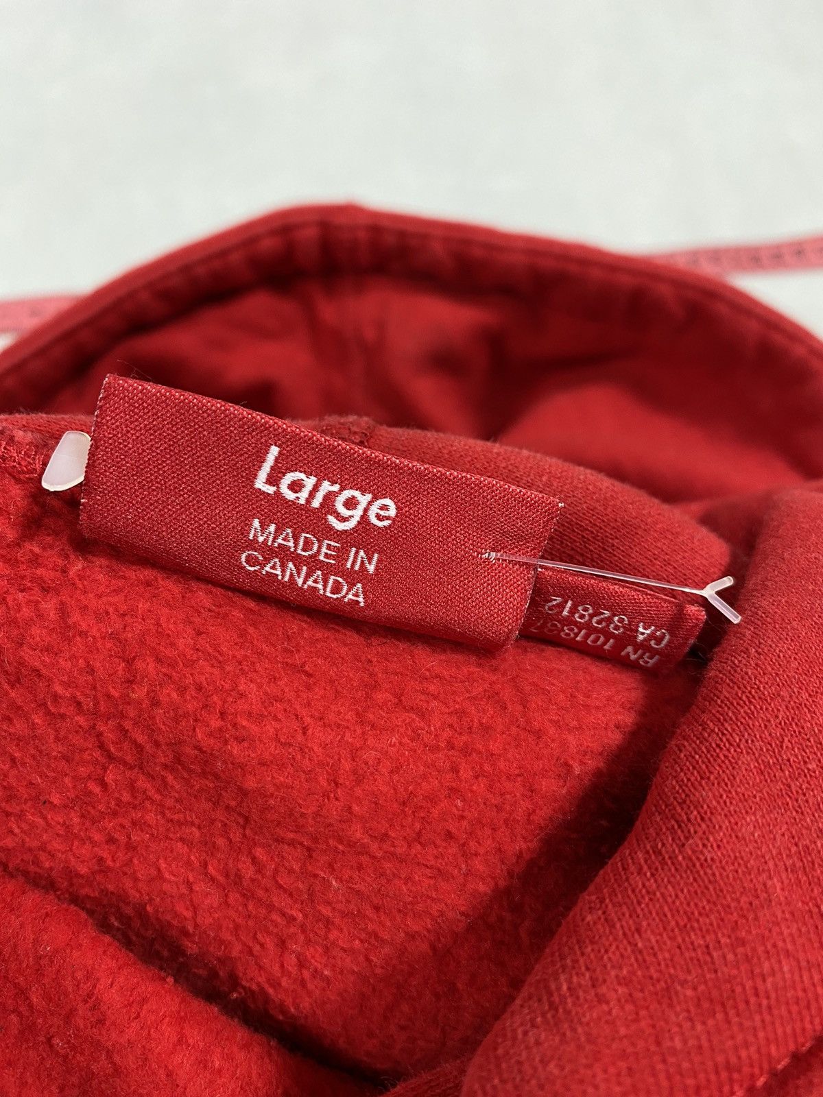 Supreme Supreme red logo hoodie size L Size US L / EU 52-54 / 3 - 4 Thumbnail