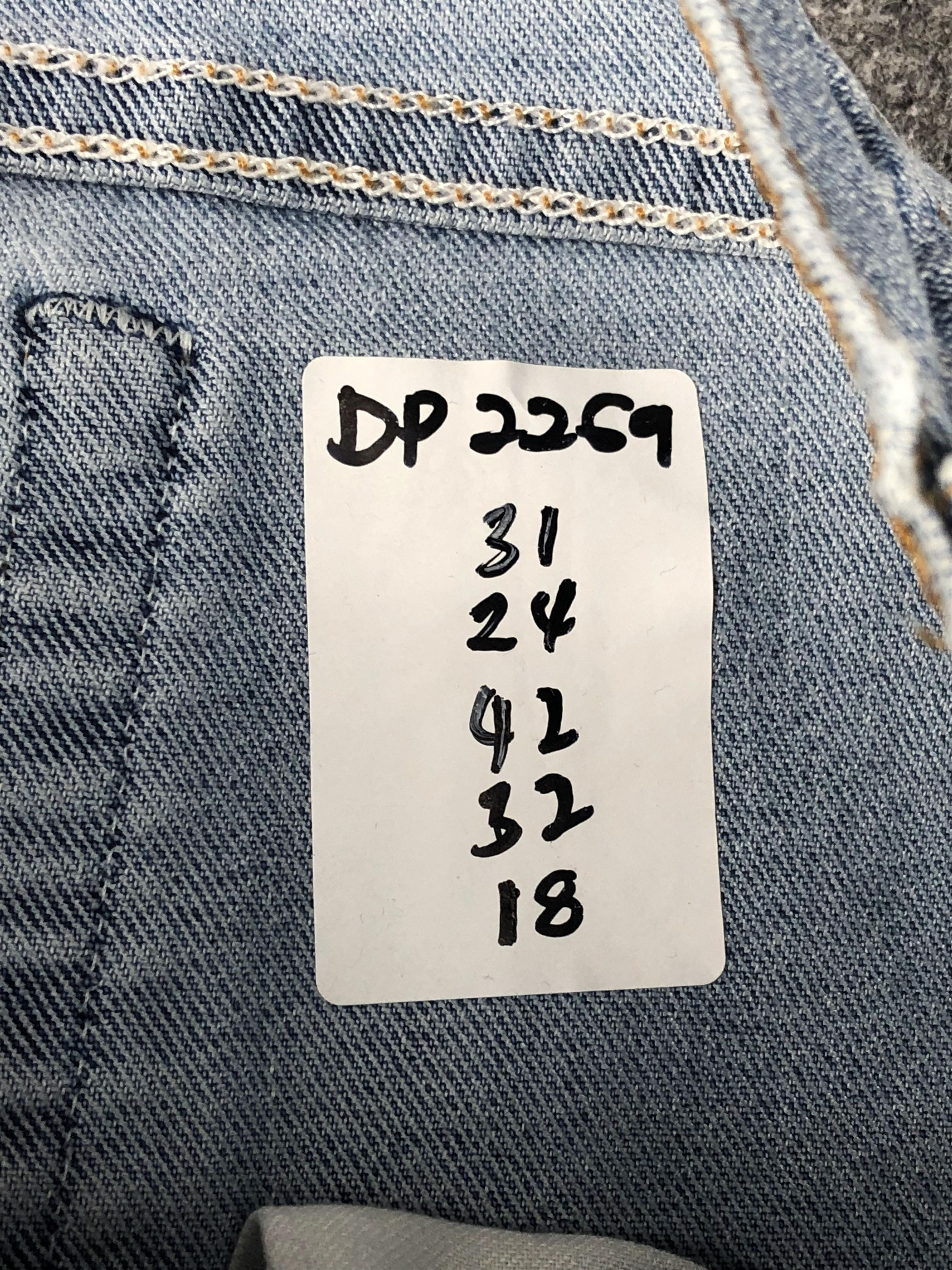 Levi's Vintage Distressed Levis 516 Faded Blue Jeans DP2269 Size US 31 - 15 Thumbnail