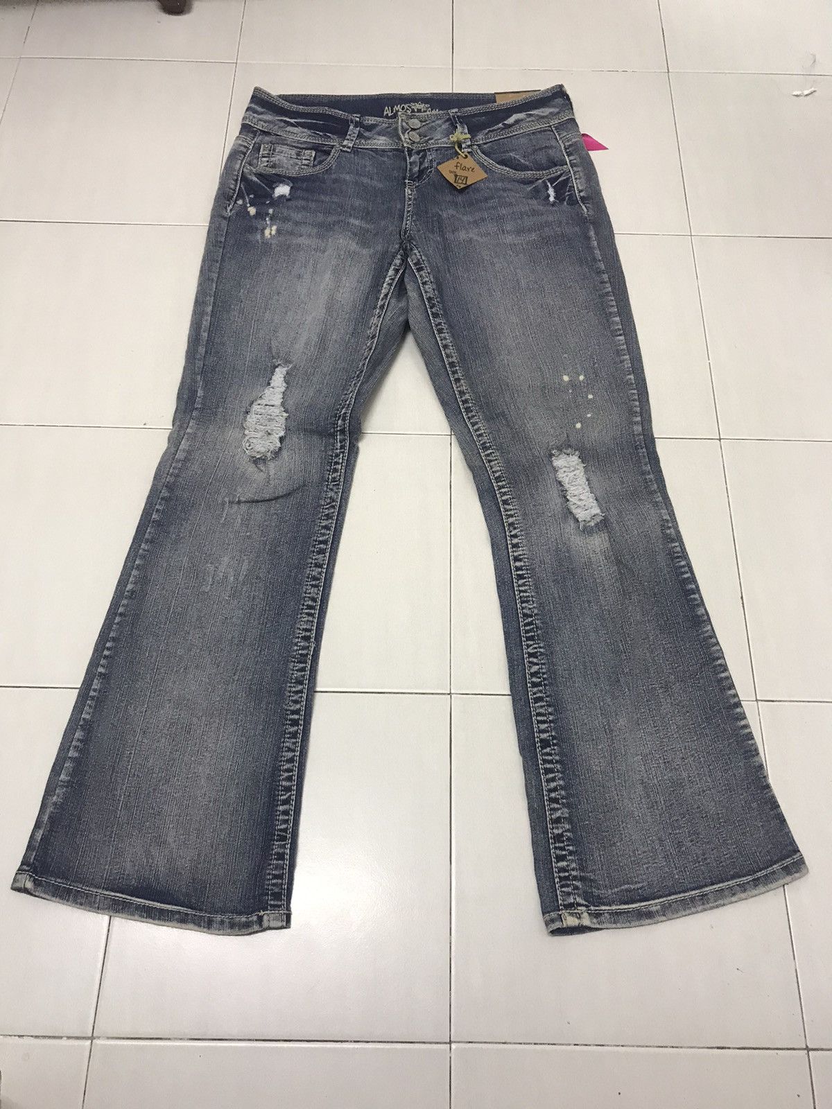 ALMOST FAMOUS FLARED JEANS WOMENS