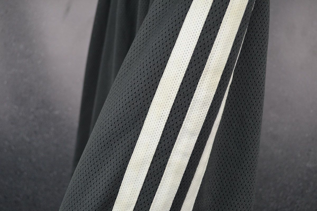 NBA Brooklyn Nets NBA adidas shorts basketball Size US 36 / EU 52 - 5 Thumbnail