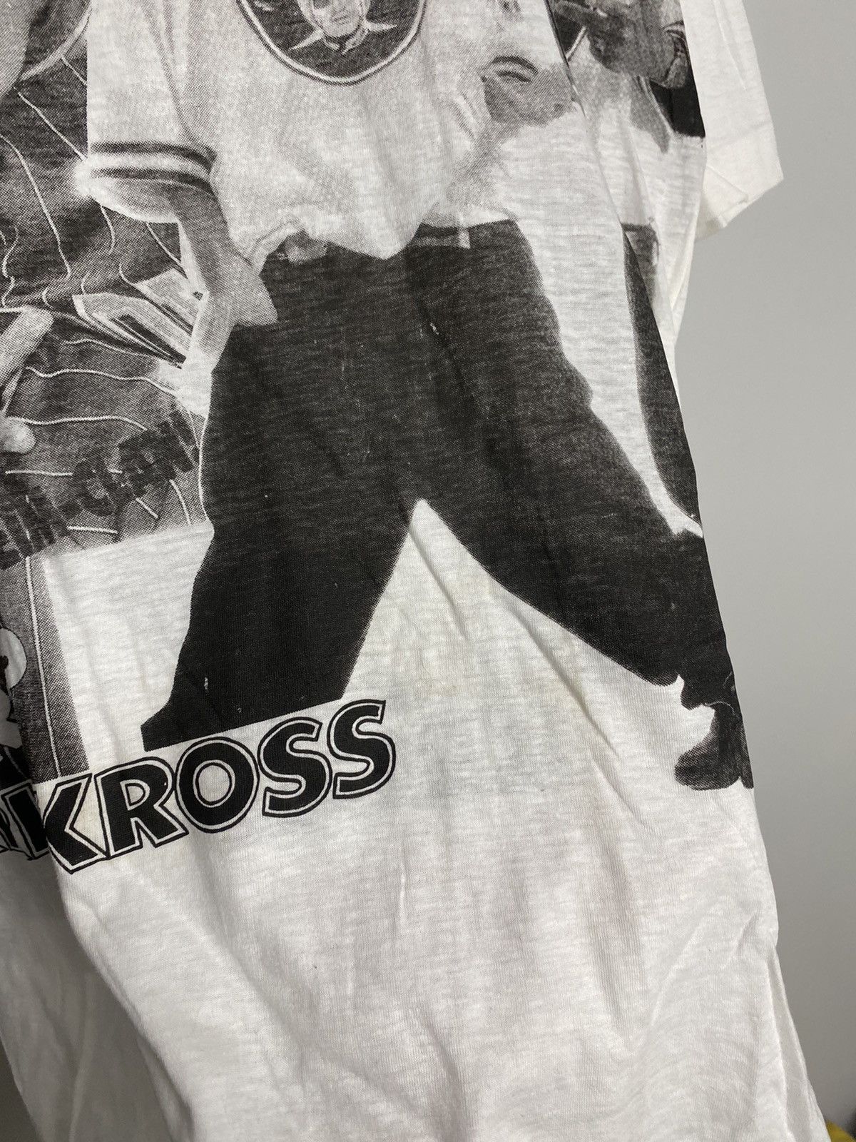 Band Tees Rare Vintage 90s Kriss Kross Rap Hip Hop Band T shirt Size US L / EU 52-54 / 3 - 6 Thumbnail