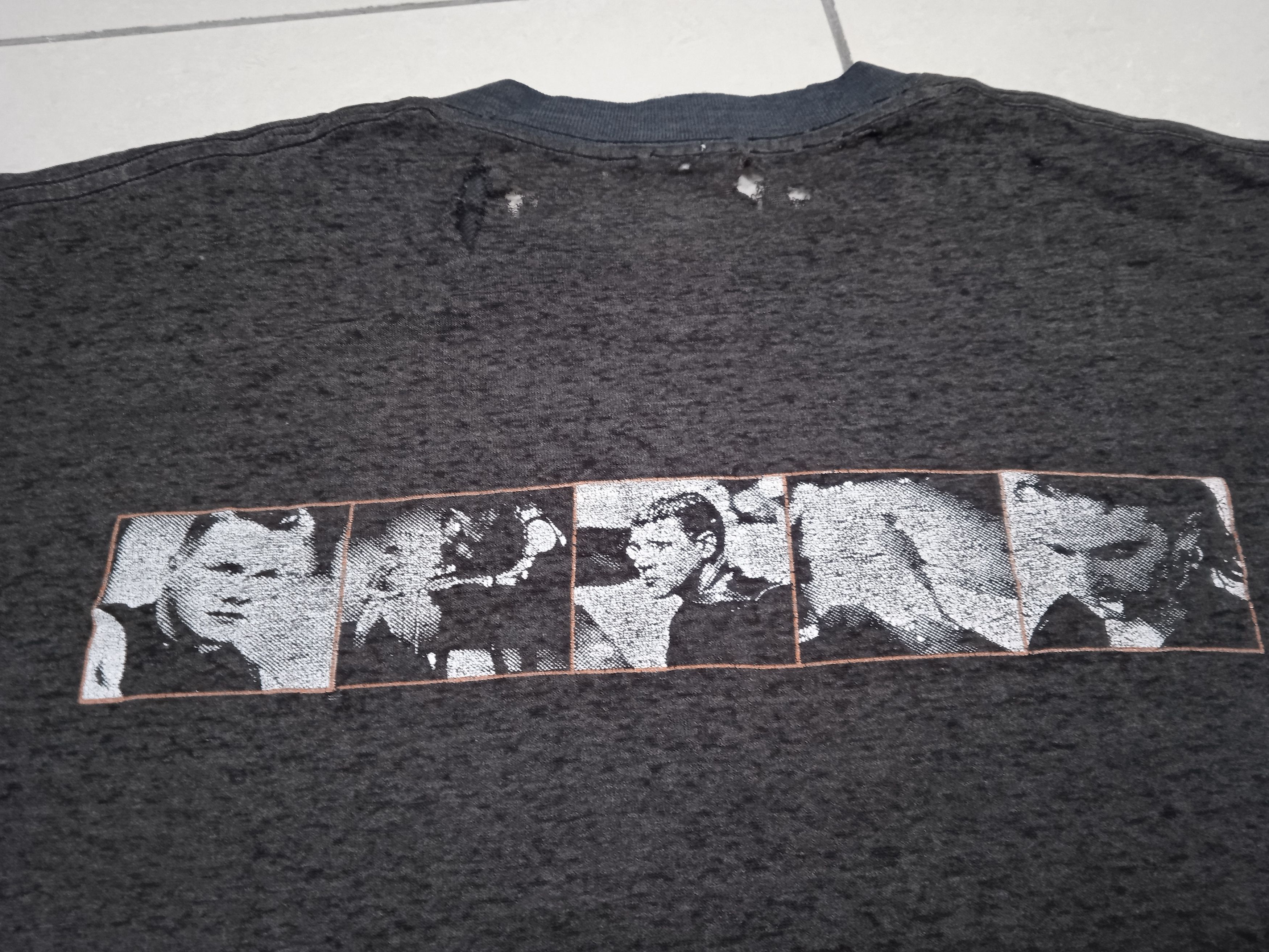 Vintage Thrashed Vintage 80s U2 Rattle and Hum T-Shirt Size US L / EU 52-54 / 3 - 6 Thumbnail