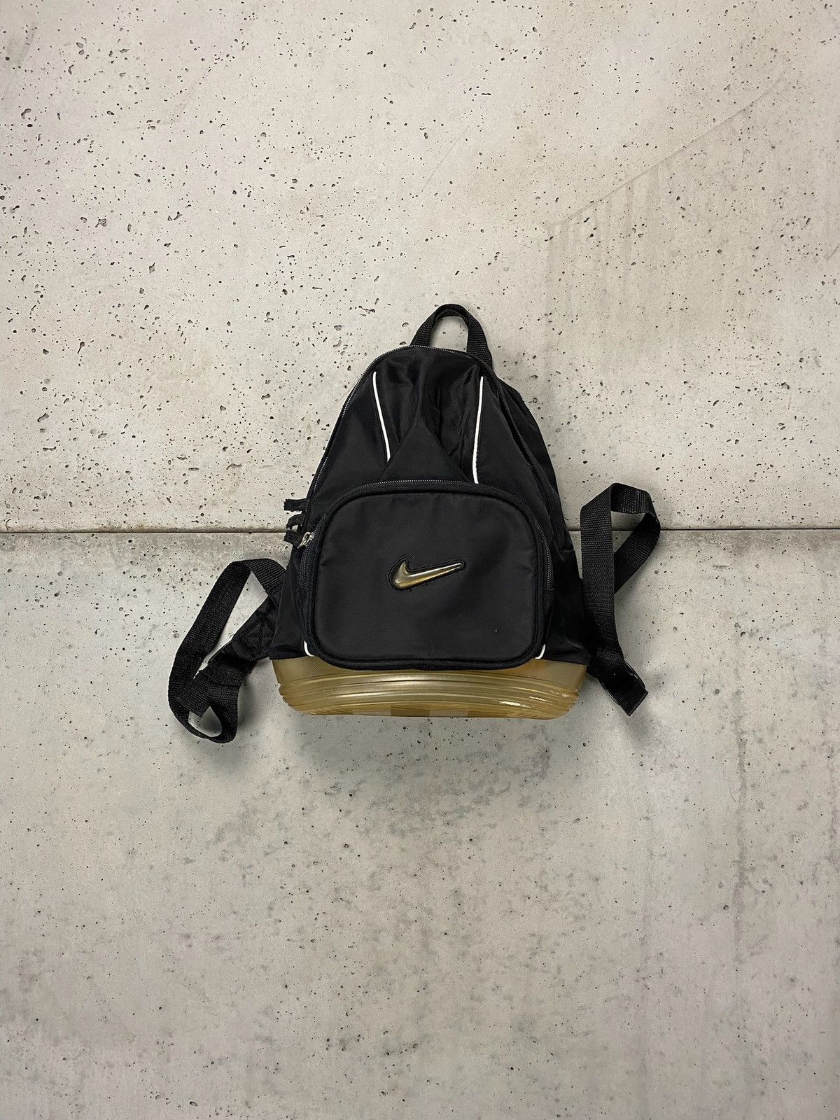 Nike 2000's Nike Air Max mini backpack | Grailed