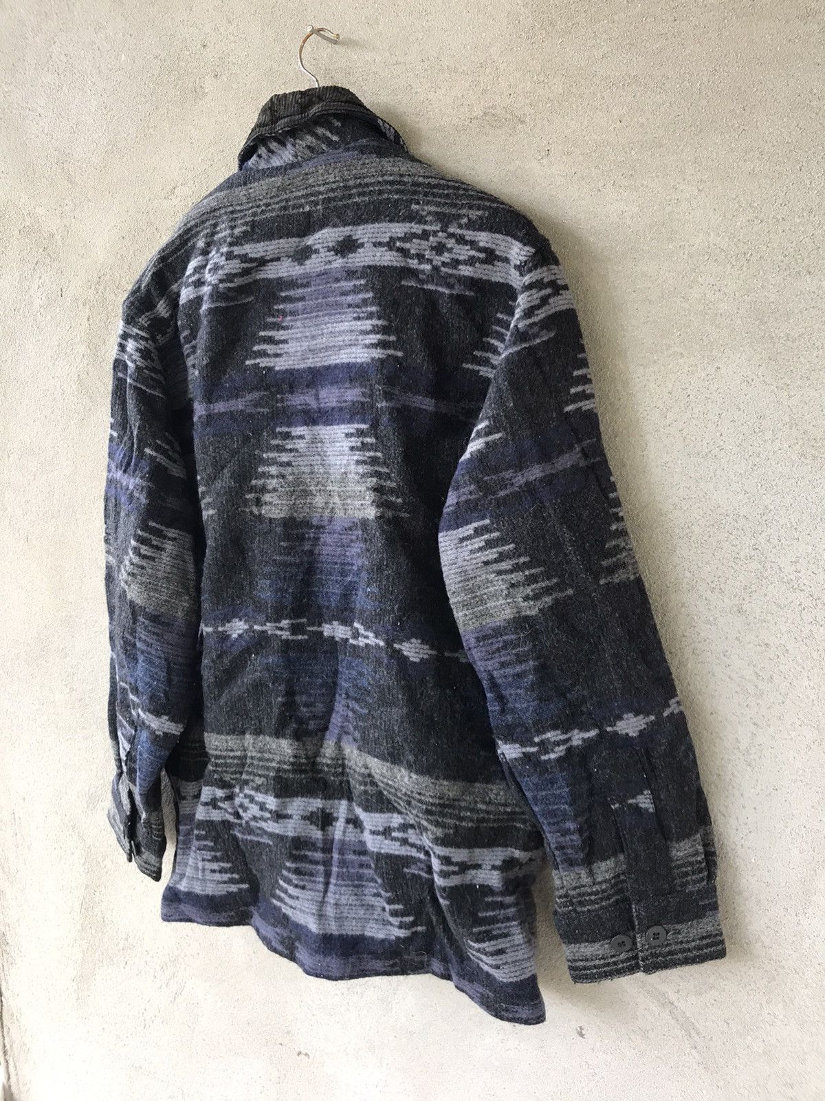 Woolrich Woolen Mills RARE VINTAGE WOOLRICH NATIVE STYLE JACKET Size US M / EU 48-50 / 2 - 6 Thumbnail