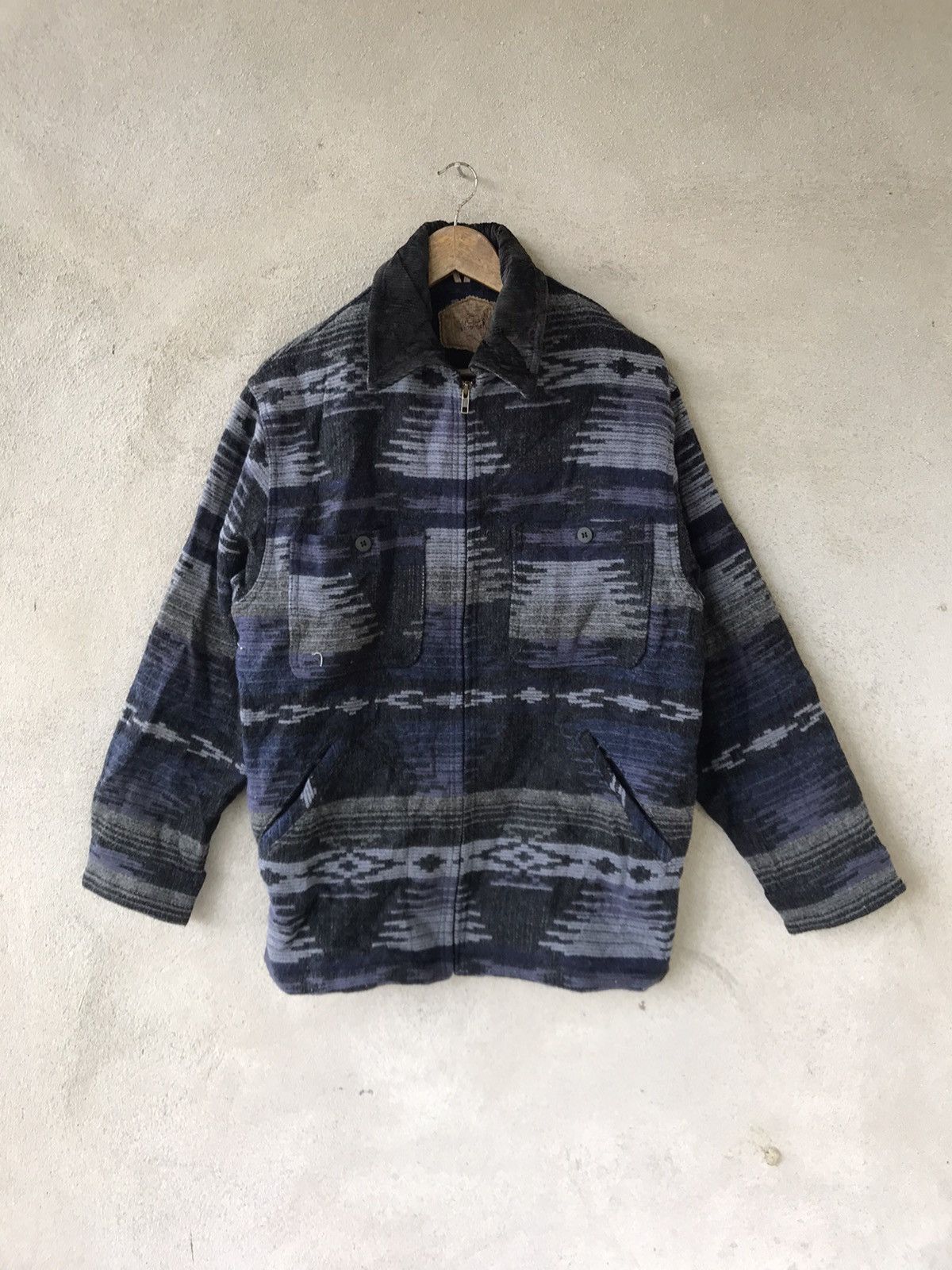 Woolrich Woolen Mills RARE VINTAGE WOOLRICH NATIVE STYLE JACKET Size US M / EU 48-50 / 2 - 2 Thumbnail