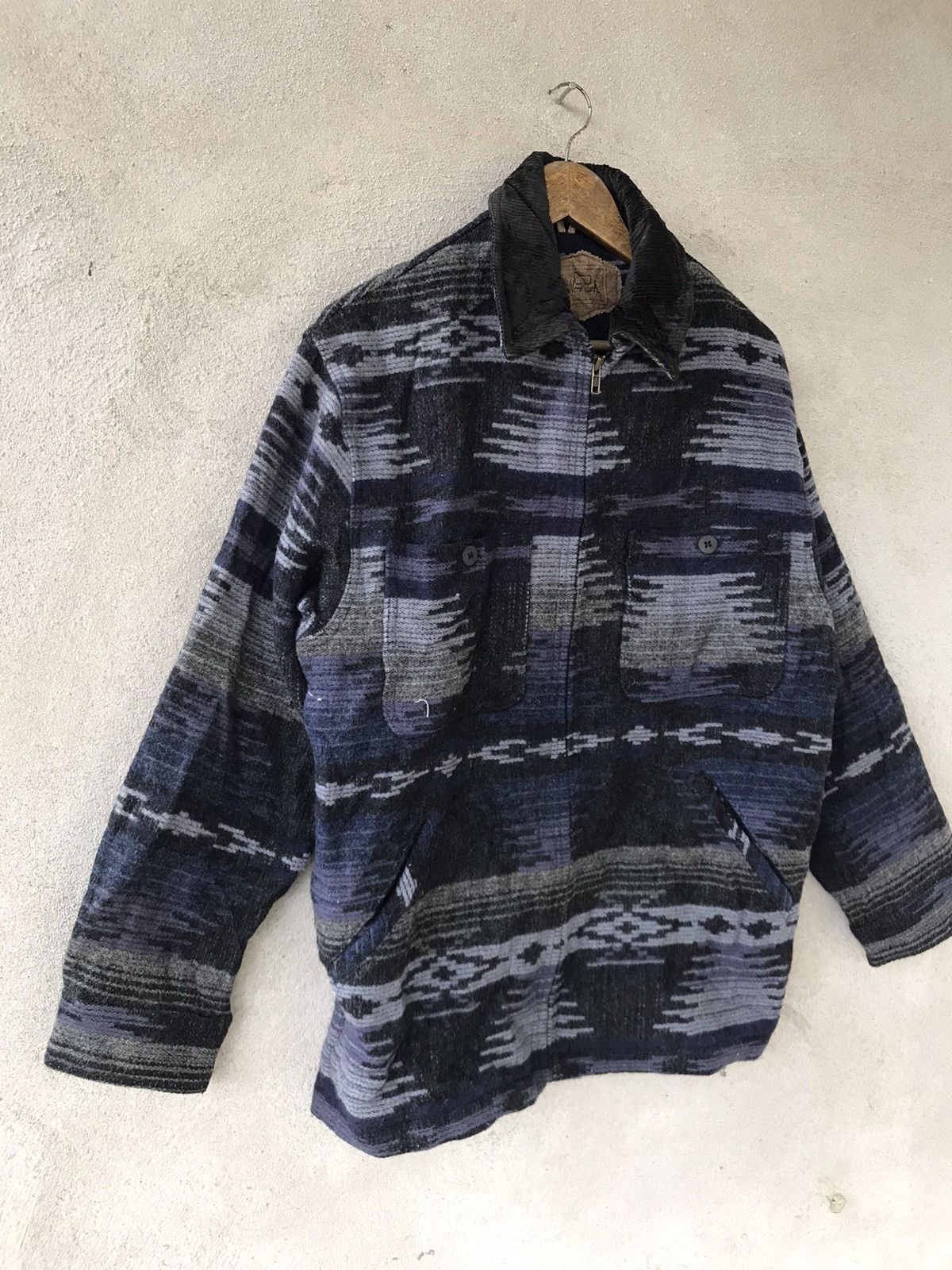 Woolrich Woolen Mills RARE VINTAGE WOOLRICH NATIVE STYLE JACKET Size US M / EU 48-50 / 2 - 4 Thumbnail