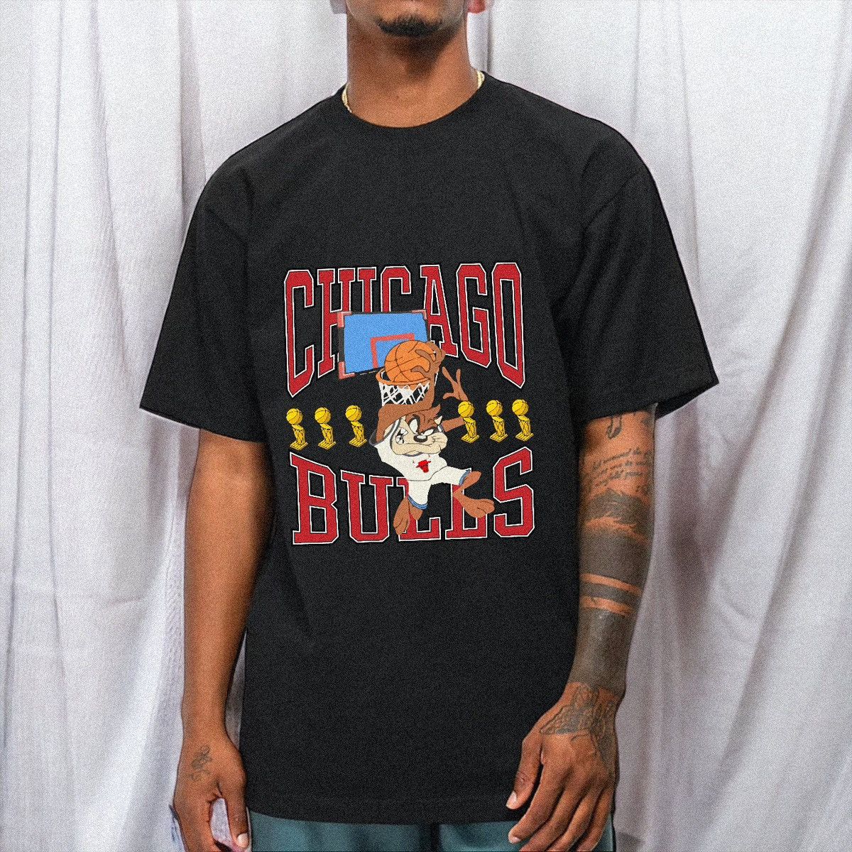 NBA × Vintage Vintage NBA Chicago Bulls looney tunes taz 1995 tee custom Size US XXL / EU 58 / 5 - 3 Thumbnail