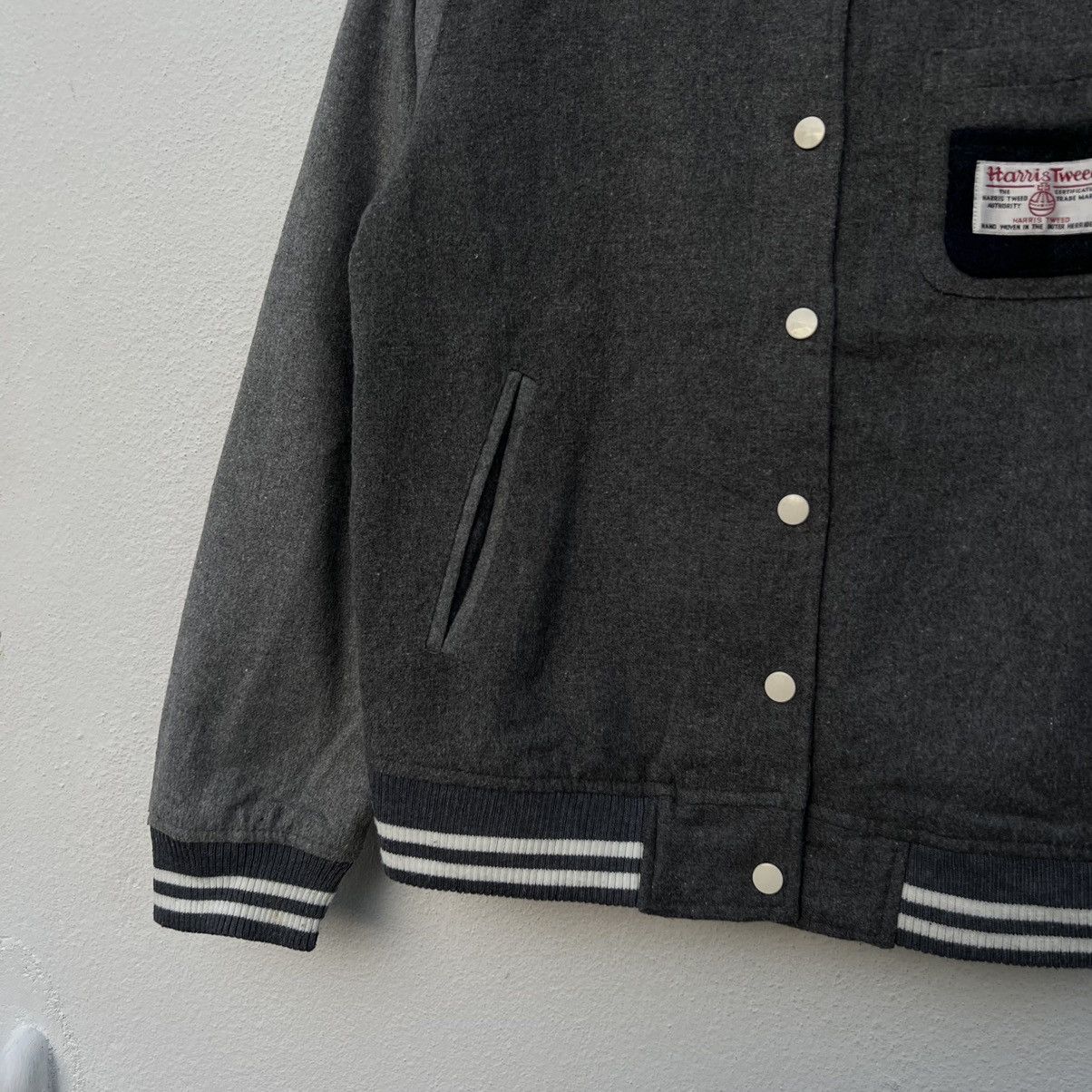 Harris Tweed VINTAGE HARRIS TWEED WOOL VARSITY JACKET JAPAN Size S / US 4 / IT 40 - 4 Thumbnail