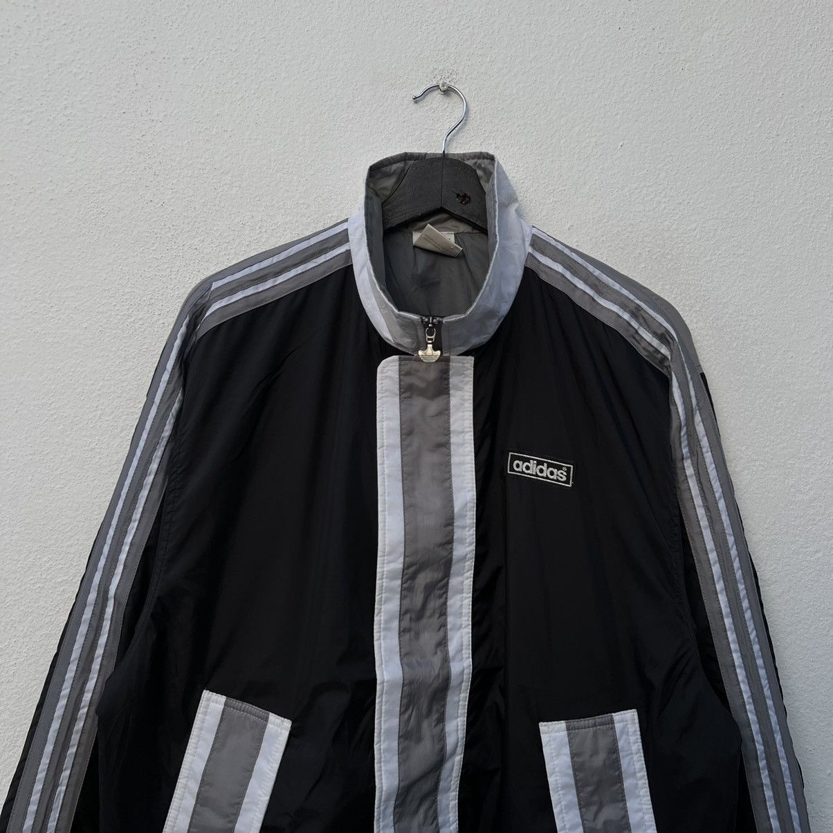 Adidas VINTAGE ADIDAS WINDBREAKER JACKET BIG LOGO ZIPPER Size US M / EU 48-50 / 2 - 3 Thumbnail