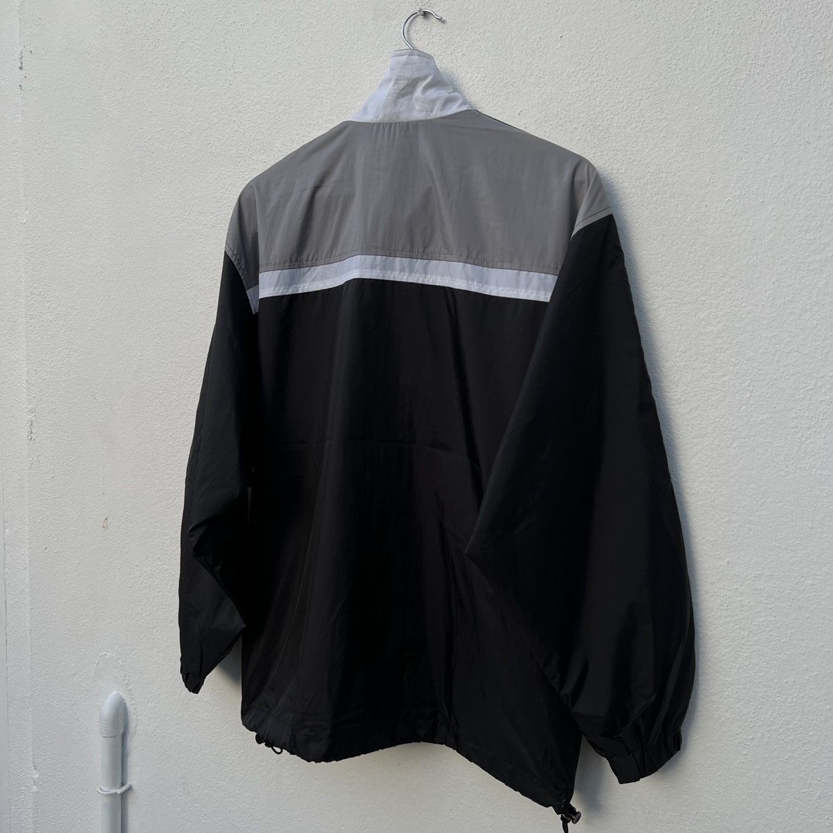 Adidas VINTAGE ADIDAS WINDBREAKER JACKET BIG LOGO ZIPPER Size US M / EU 48-50 / 2 - 9 Thumbnail