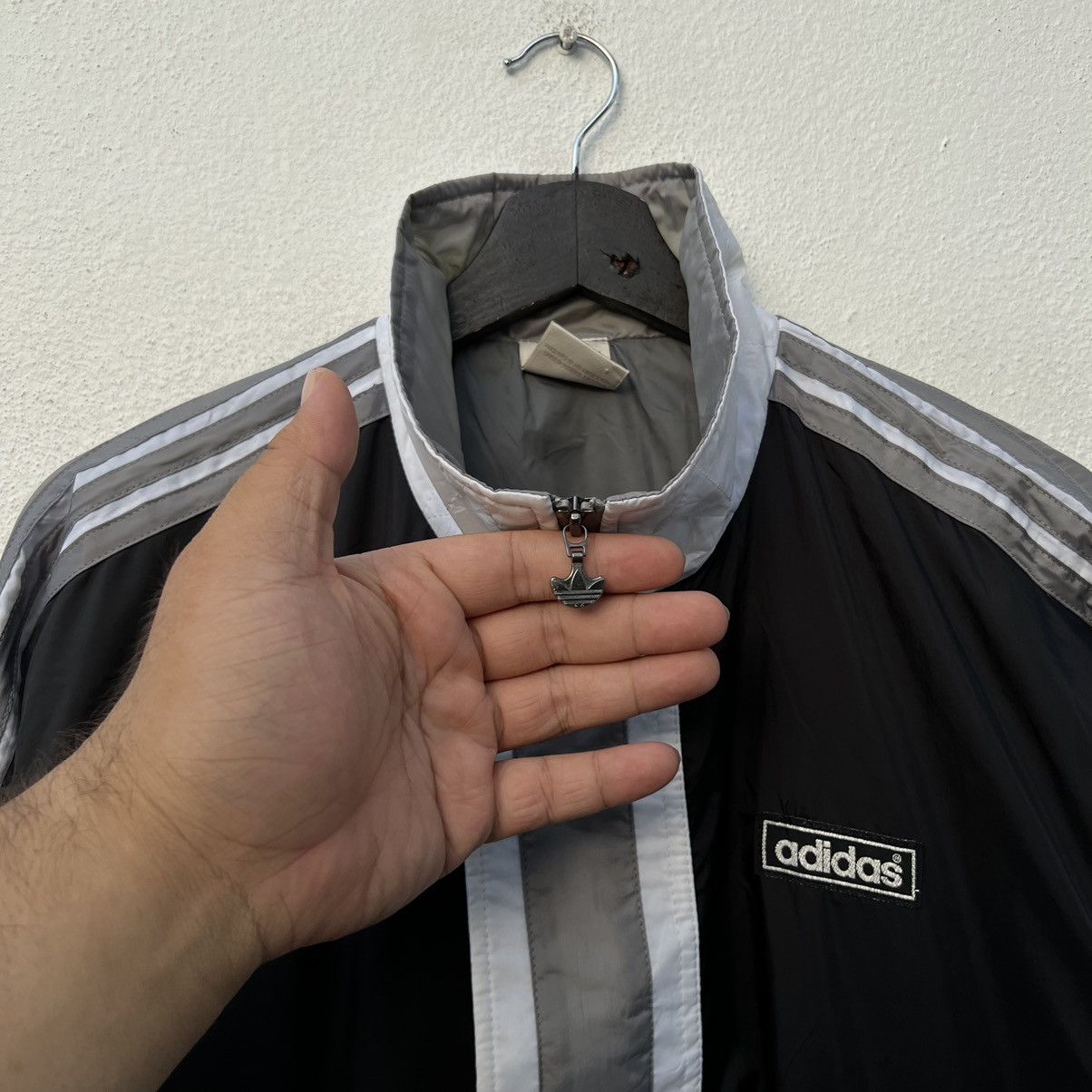 Adidas VINTAGE ADIDAS WINDBREAKER JACKET BIG LOGO ZIPPER Size US M / EU 48-50 / 2 - 6 Thumbnail