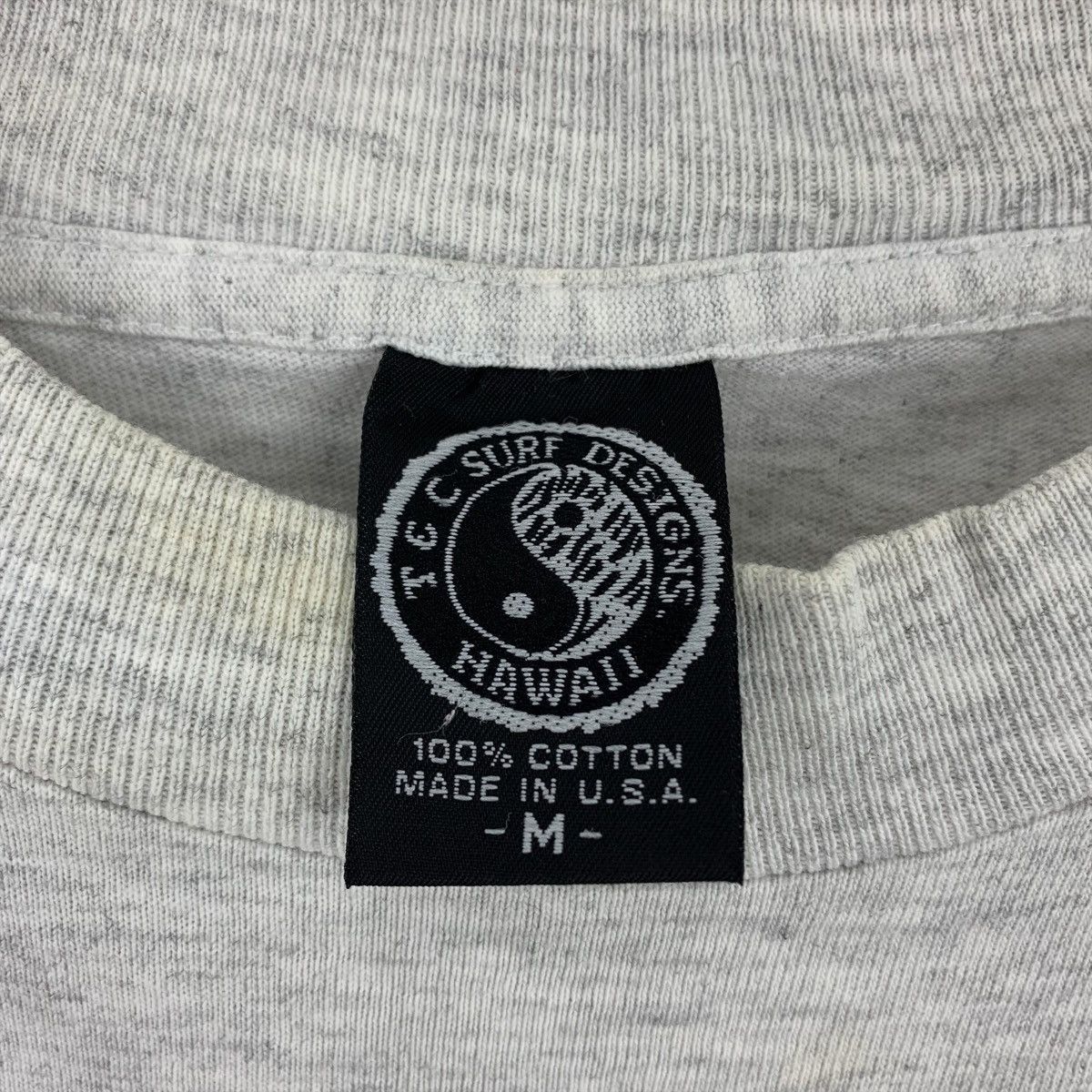Vintage Vintage T&C SURF Design Hawaii 90 Men Tees Back Hit Logo Size US M / EU 48-50 / 2 - 6 Thumbnail
