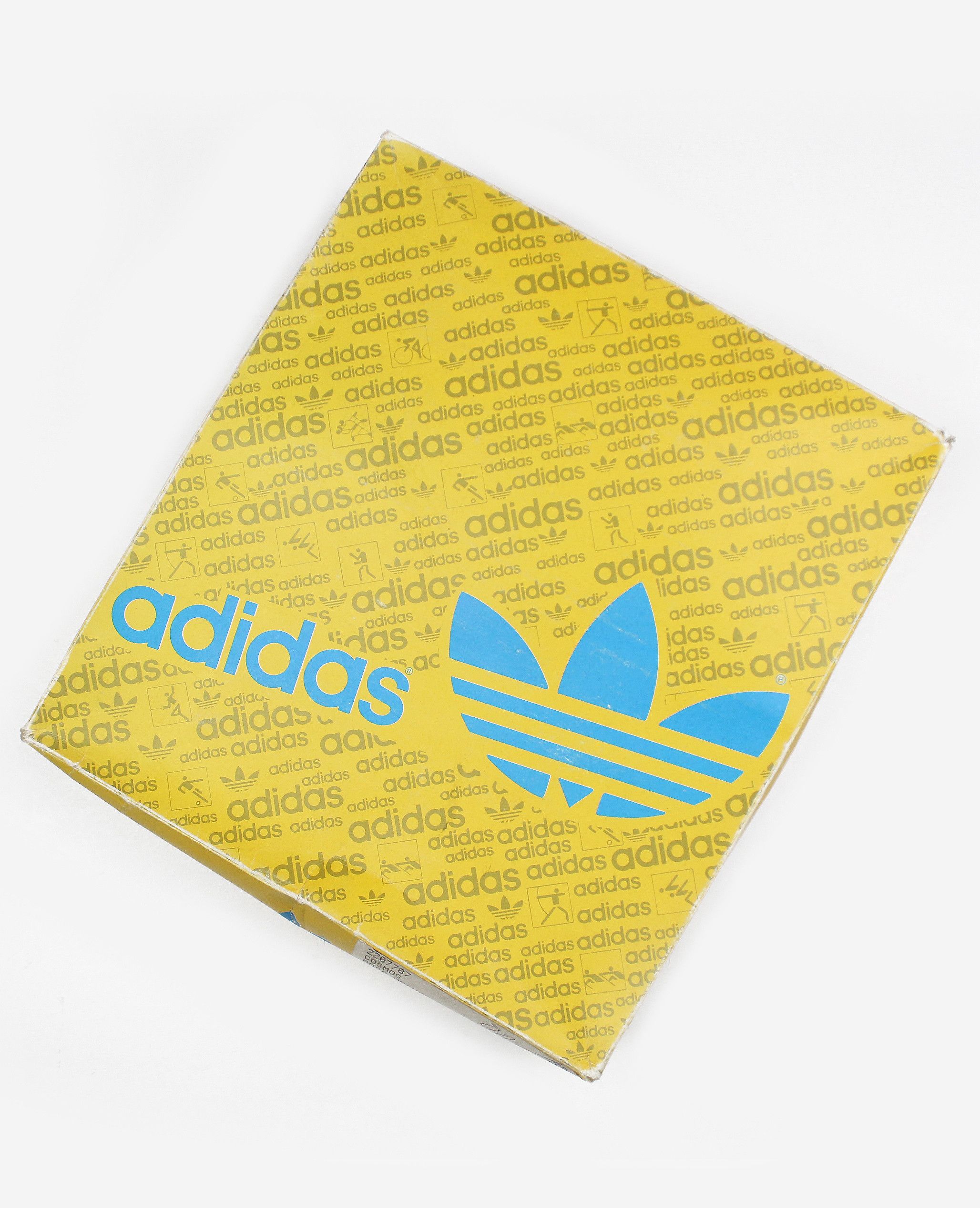 Adidas NOS 80s vintage adidas Cosmos shorts nylon OG DS Spain rare Size 36" / US 14 / IT 50 - 13 Thumbnail