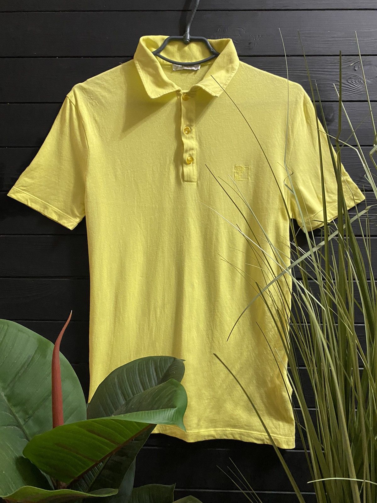 Versace Rare Luxury Polo Versace small Logo Color Yellow Size US XS / EU 42 / 0 - 1 Thumbnail