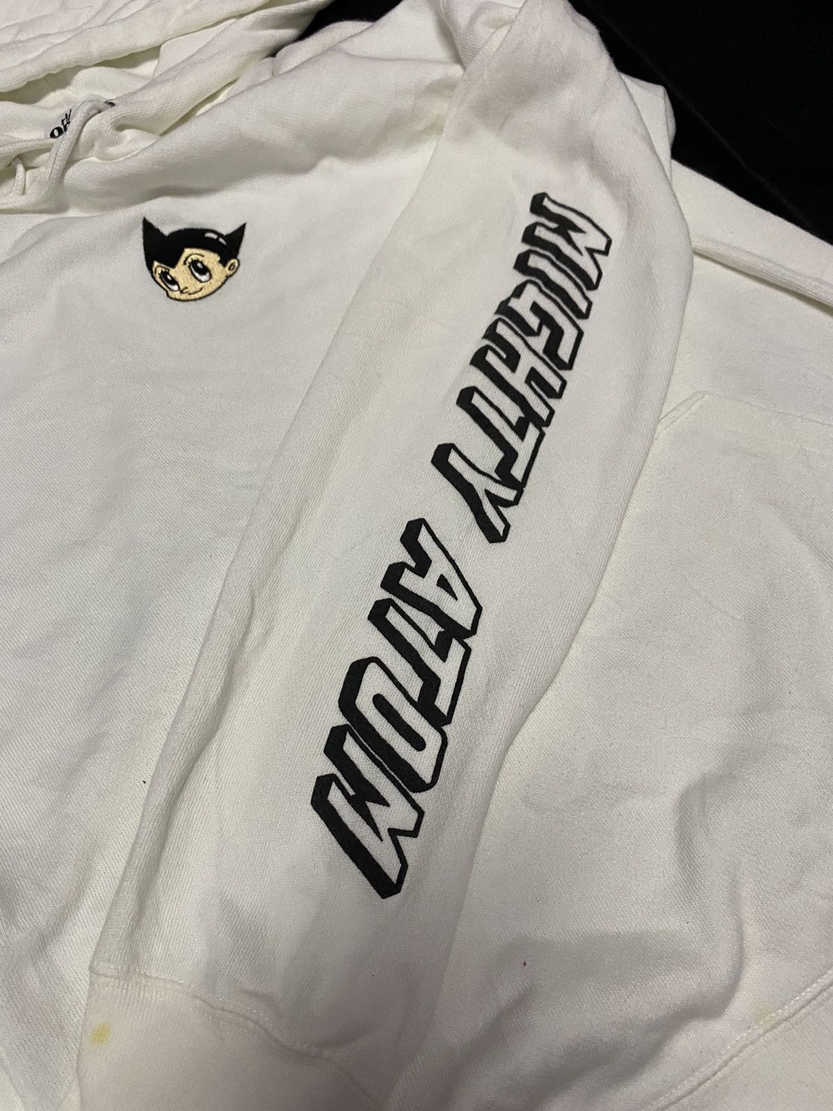 Beauty Beast 2000s ASTRO BOY Embroidered center logo hoodie Size US M / EU 48-50 / 2 - 4 Thumbnail