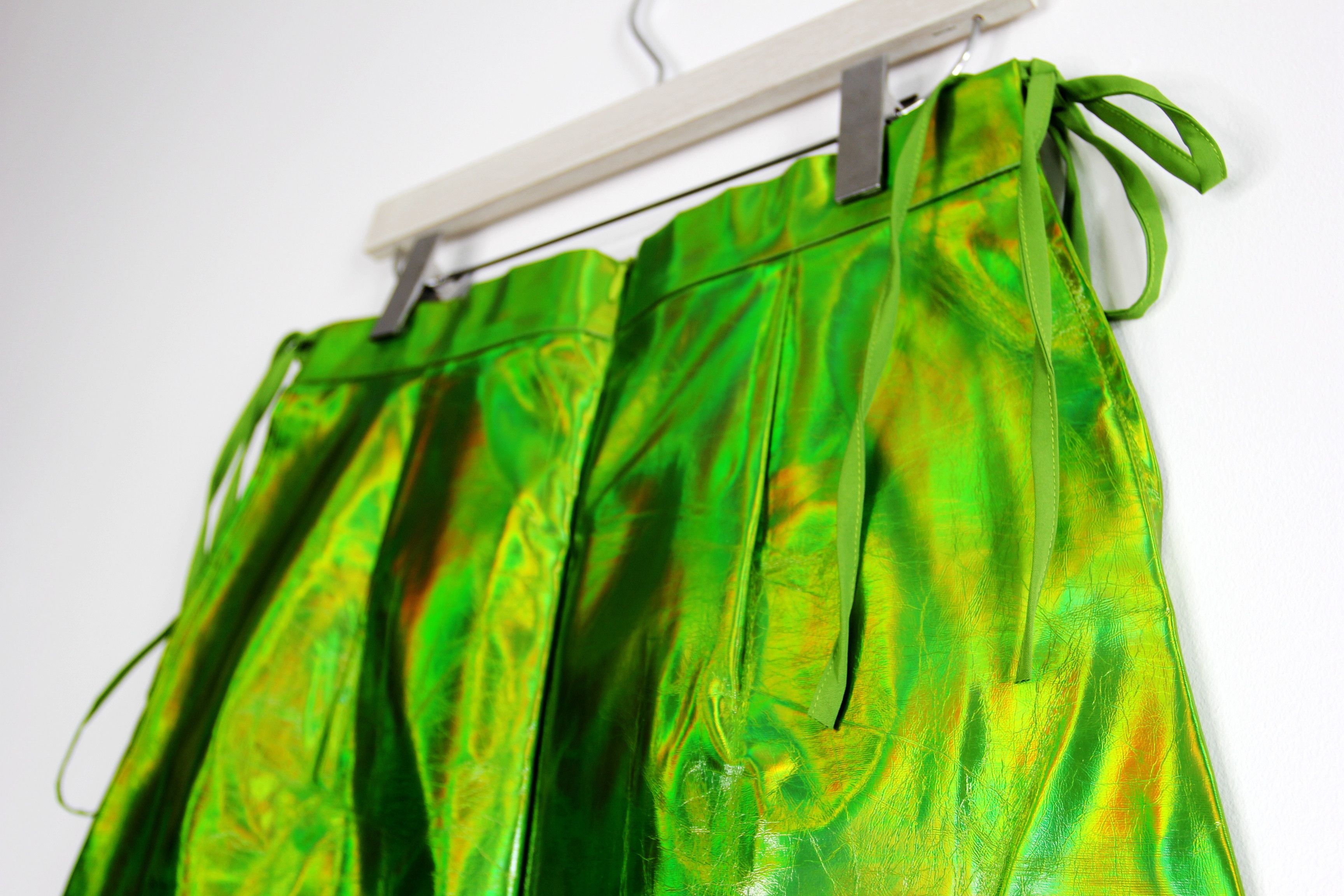 Other BNWT AW22 AMYLYNN IRIDESCENT LACED SKIRT M Size 28" / US 6 / IT 42 - 6 Thumbnail