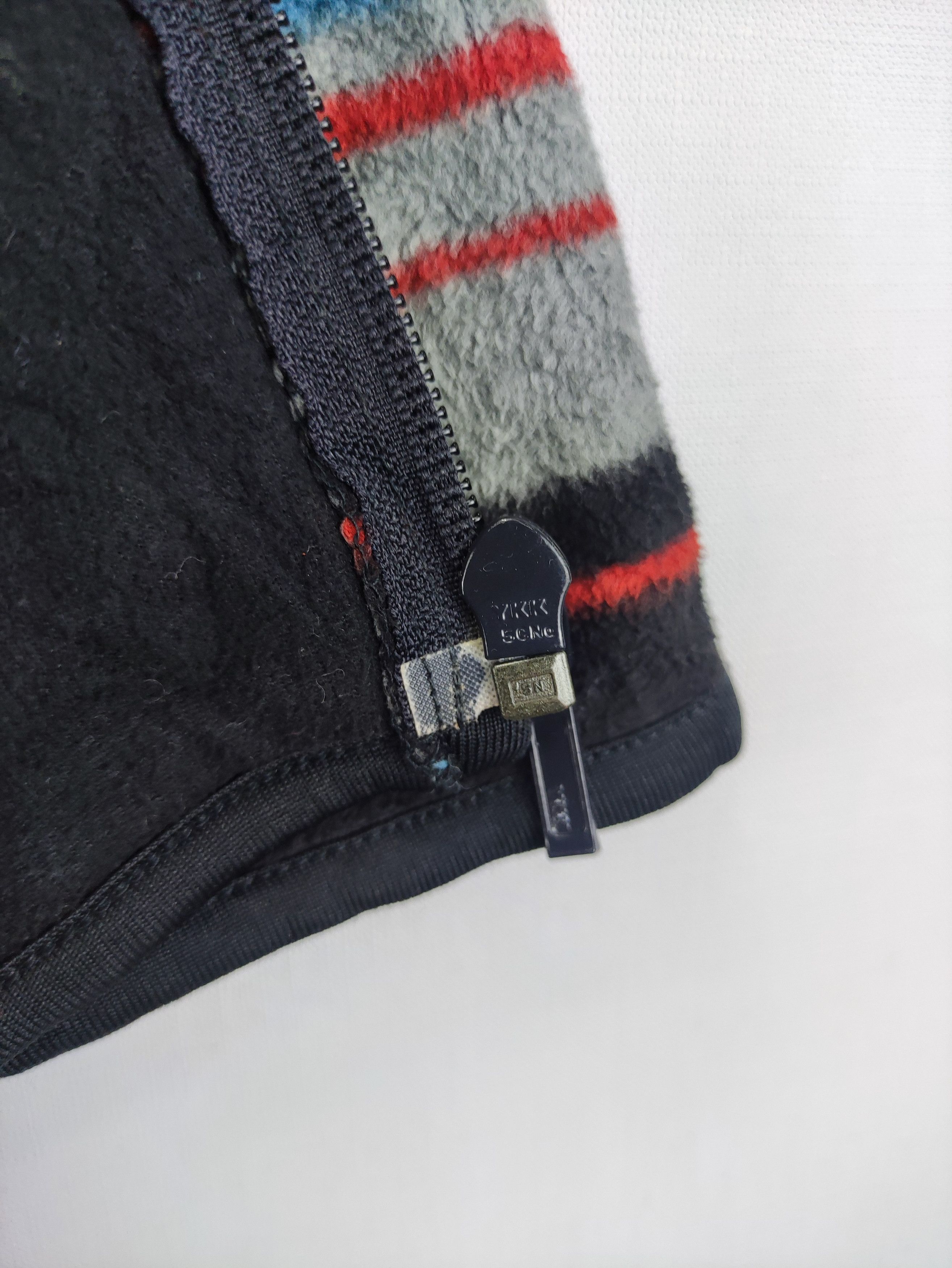 Uniqlo Uniqlo Sweater Striped Jacket Fleece Zipper Size US M / EU 48-50 / 2 - 4 Thumbnail