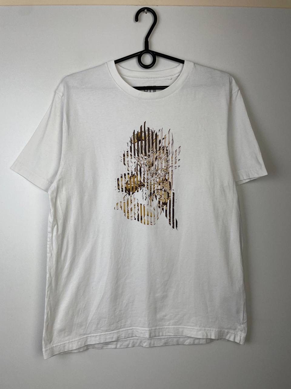 Uniqlo Uniqlo Dragonball anime vintage t-shirt size S Size US S / EU 44-46 / 1 - 1 Thumbnail